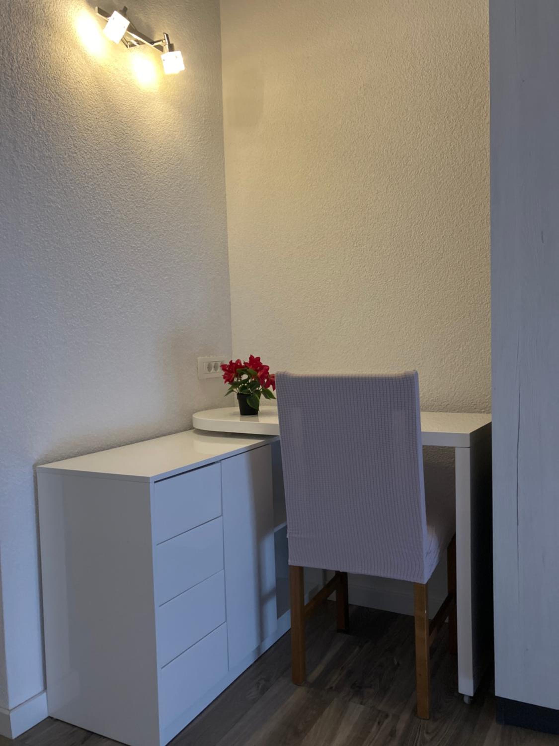 Deluxe Double Room with Balcony and Sea View - Photo 7