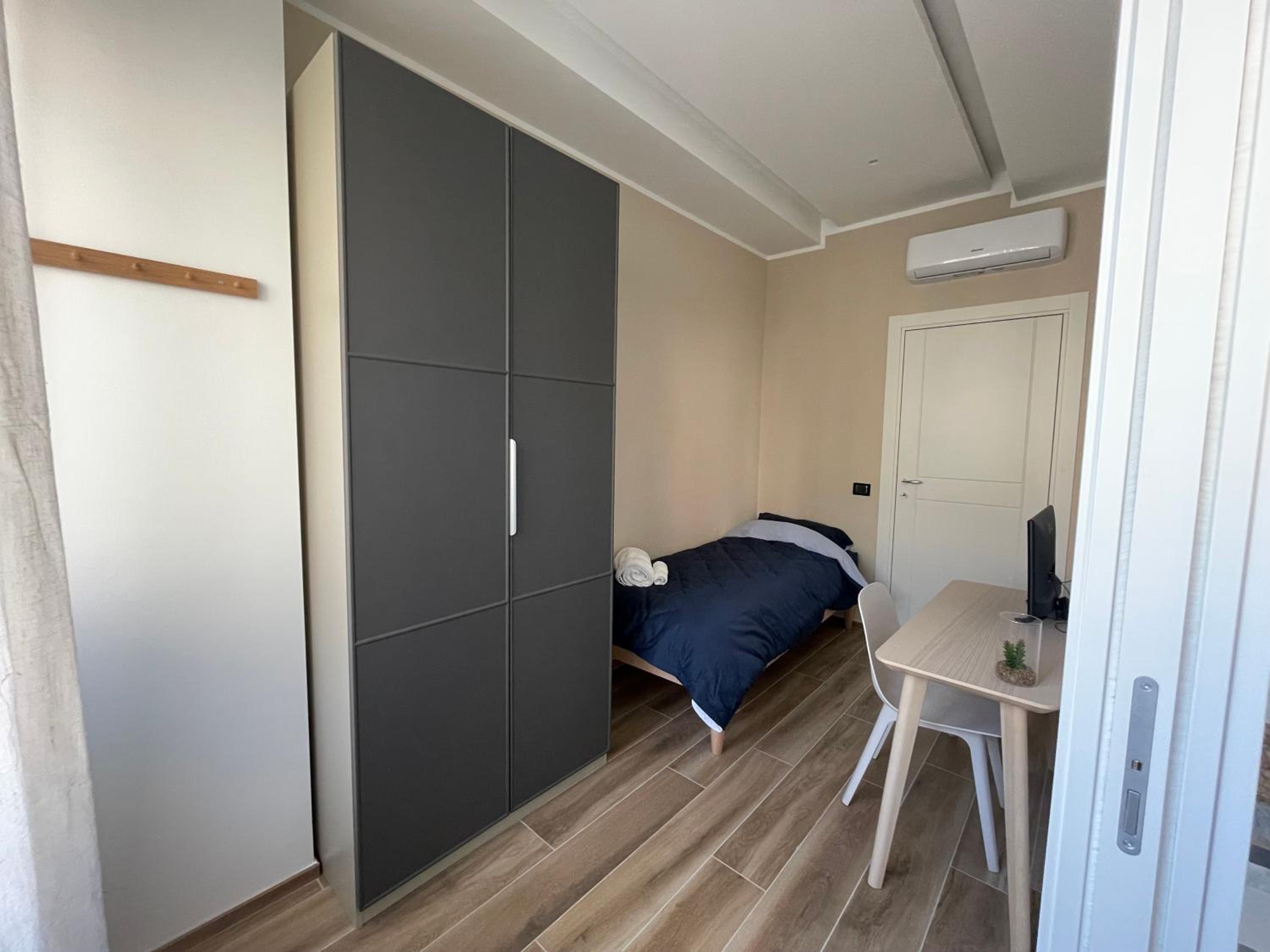 Single Room with Private Bathroom