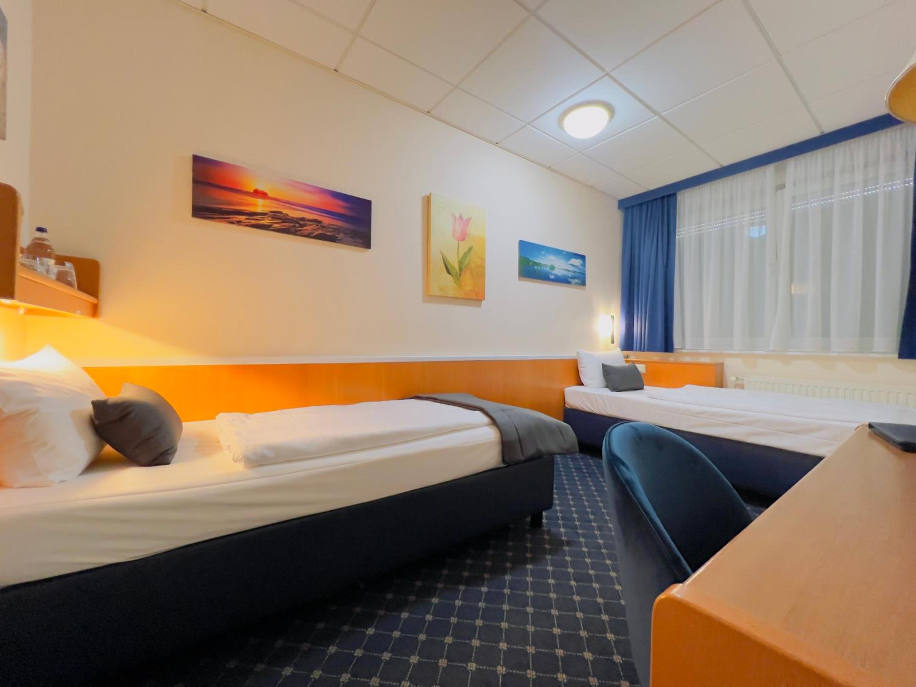 Comfort Twin Room - Photo 1