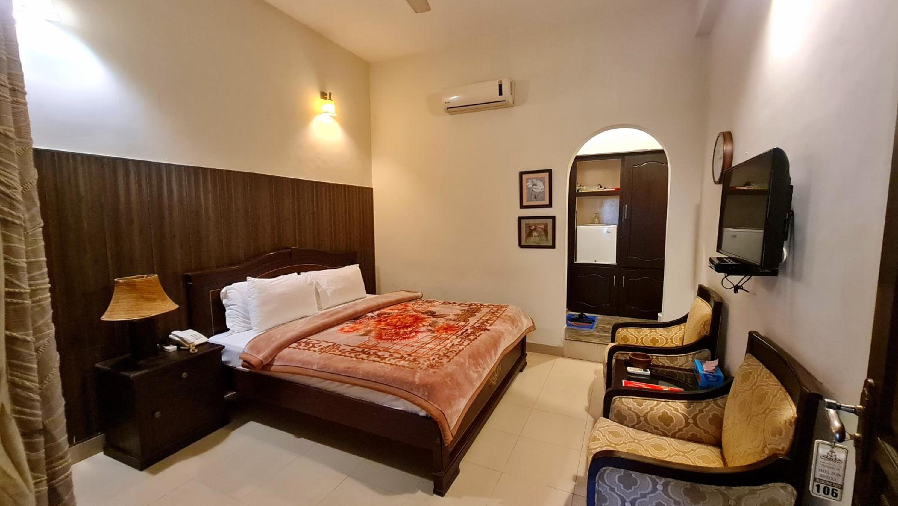Budget Double Room photo 1