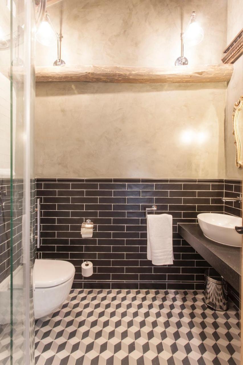 Double Room with Private Bathroom - Photo 4