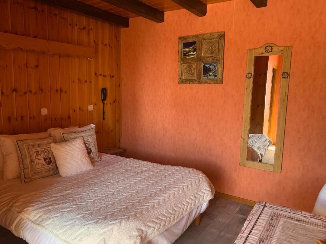 Double Room with Lodgia - Les Catrems photo 1