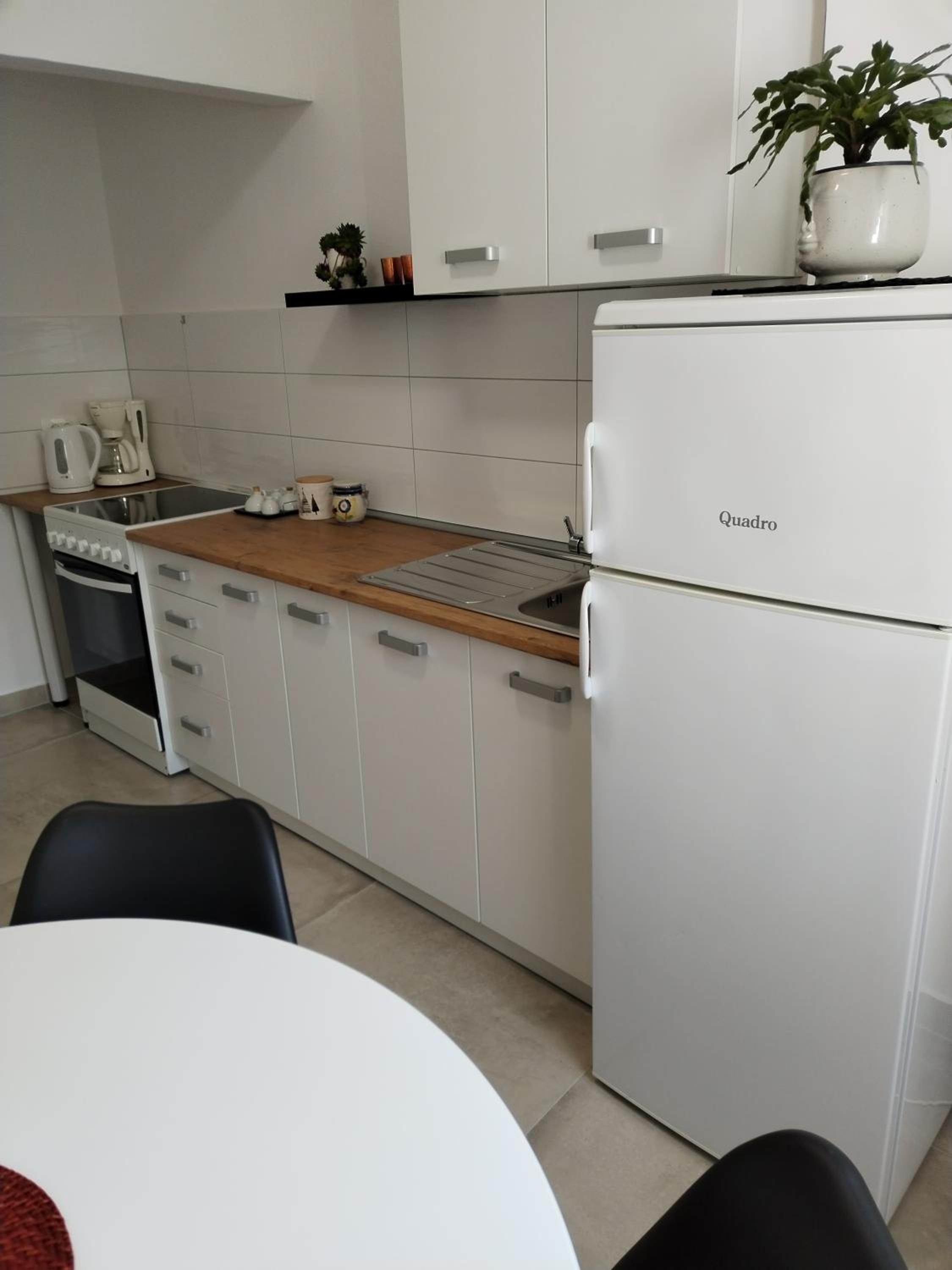 Two-Bedroom Apartment - Photo 5