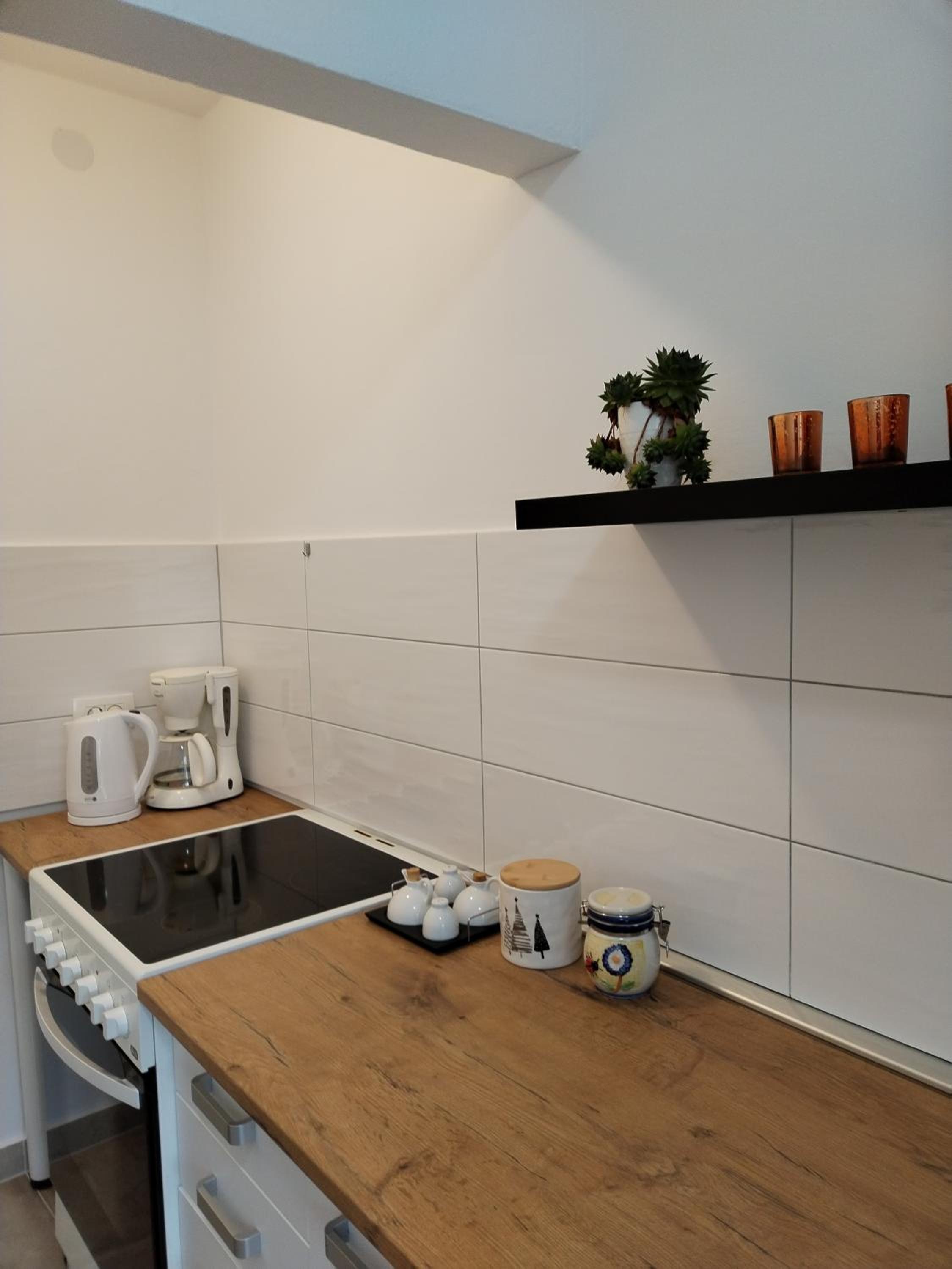Two-Bedroom Apartment - Photo 4