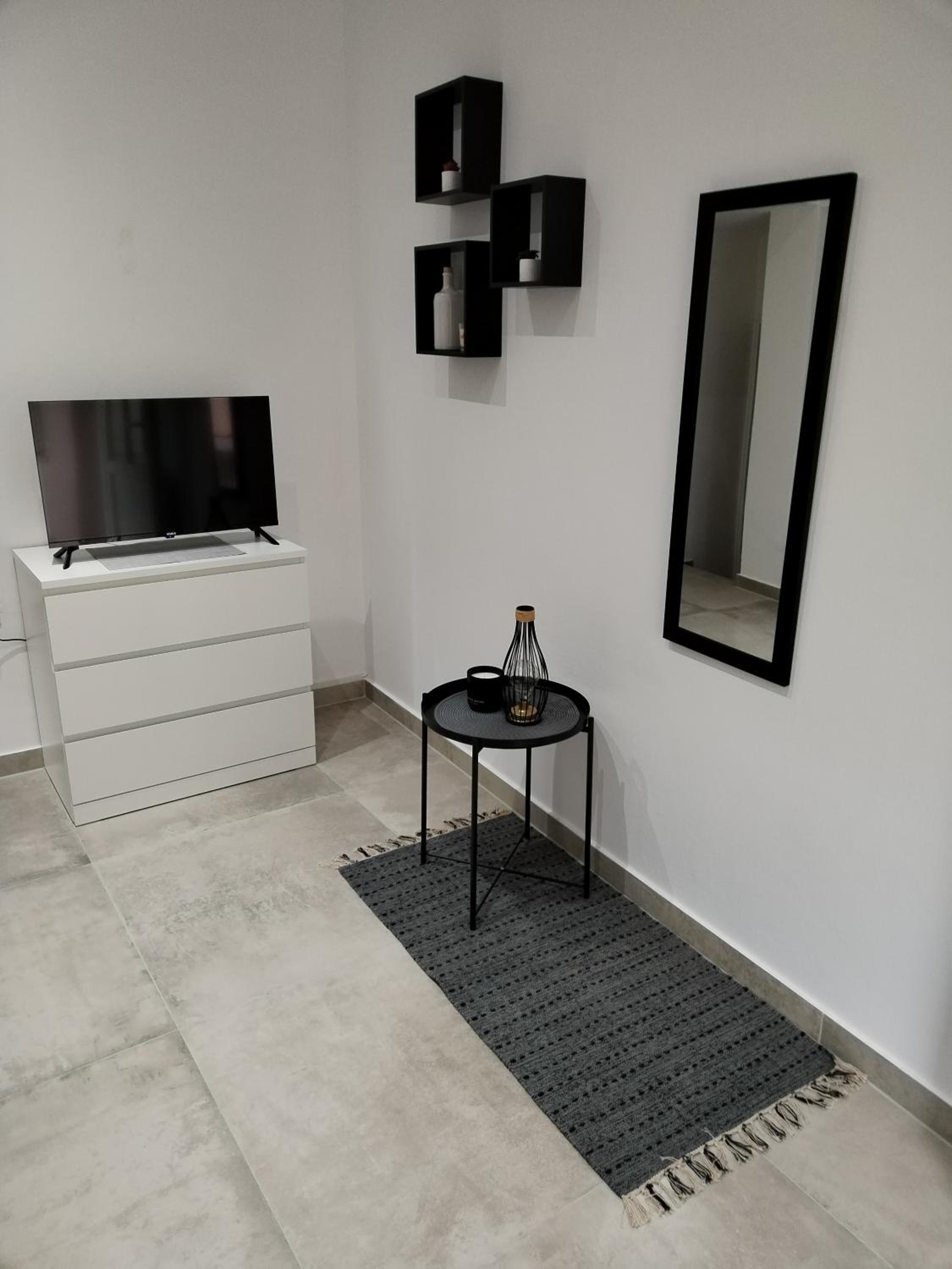 Two-Bedroom Apartment - Photo 16