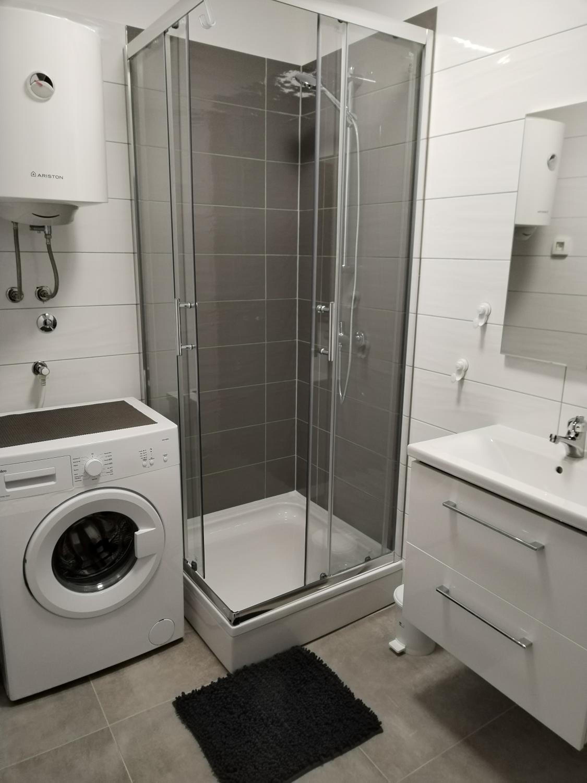 Two-Bedroom Apartment - Photo 22