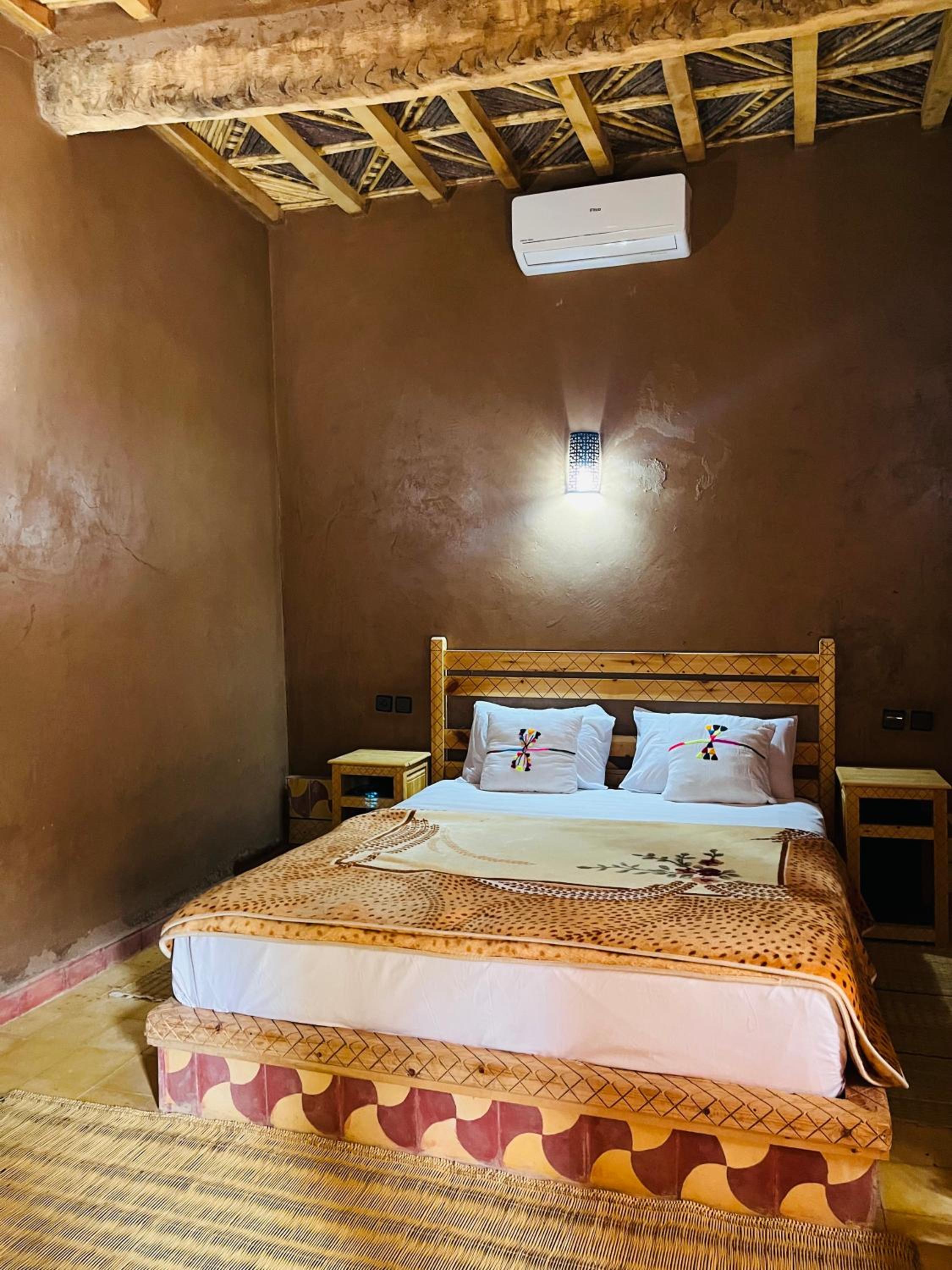 Double Room - Photo 6