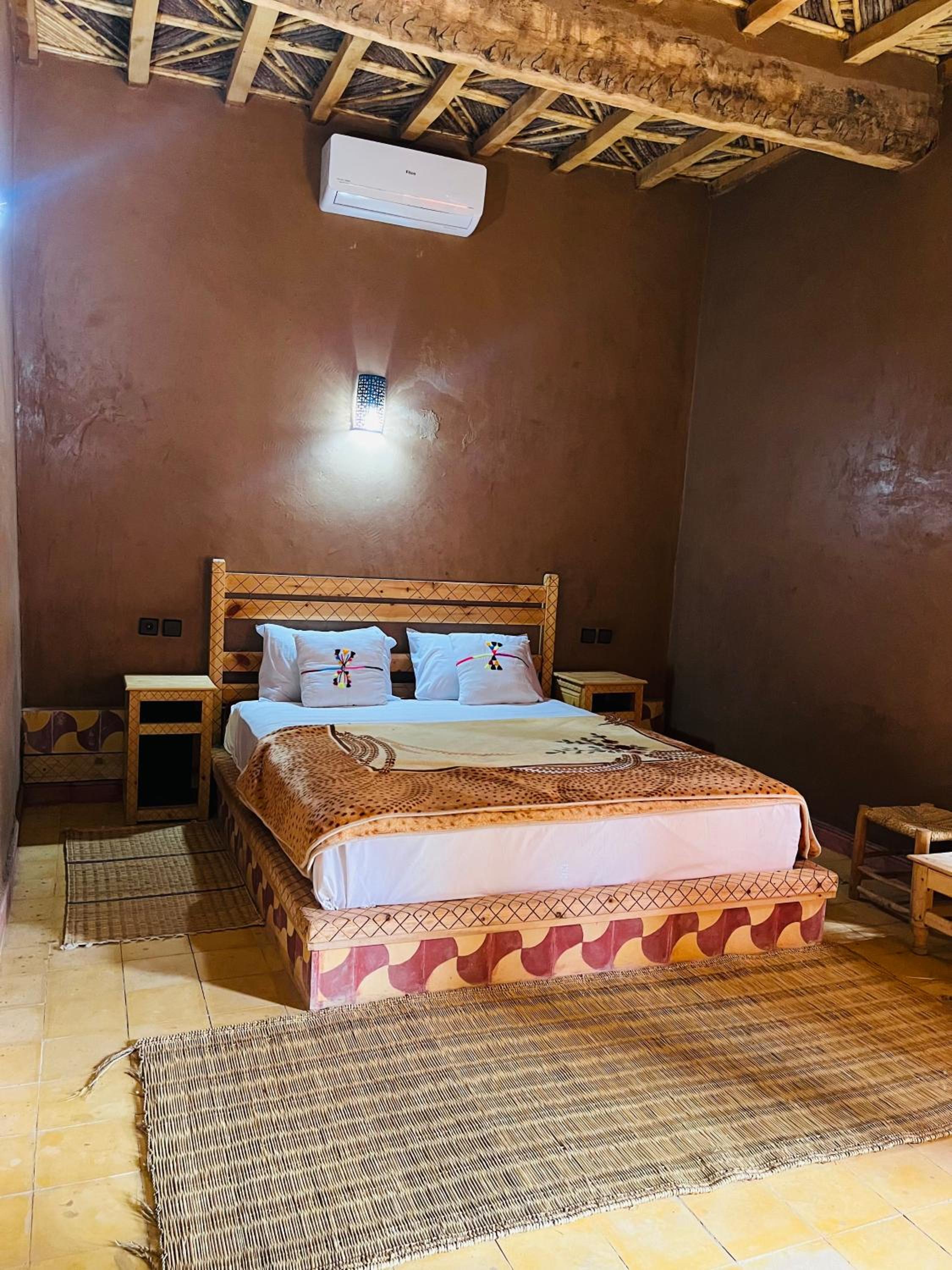 Double Room - Photo 8