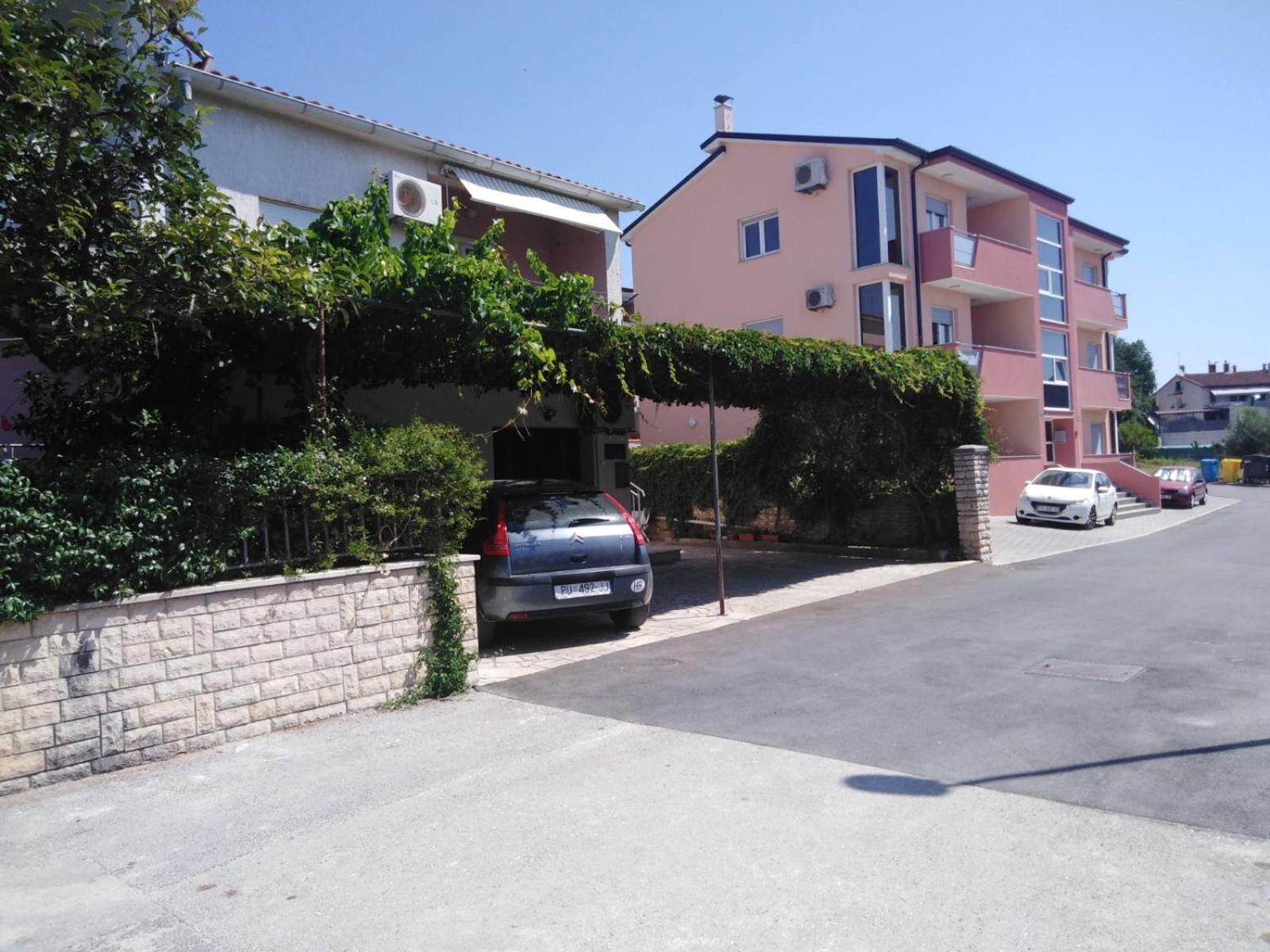 Apartment - Photo 16