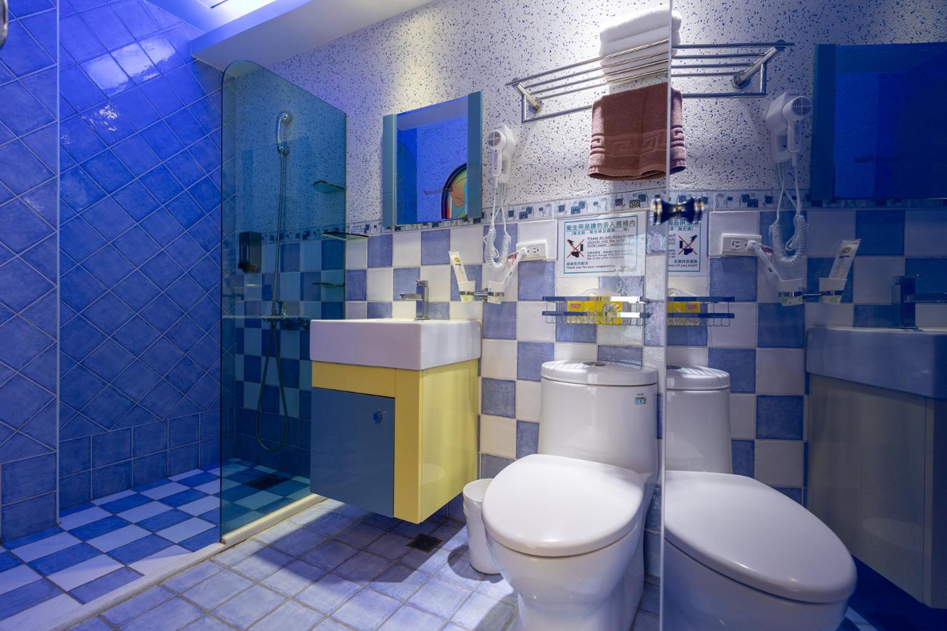Deluxe Double Room with Side Sea View photo 2