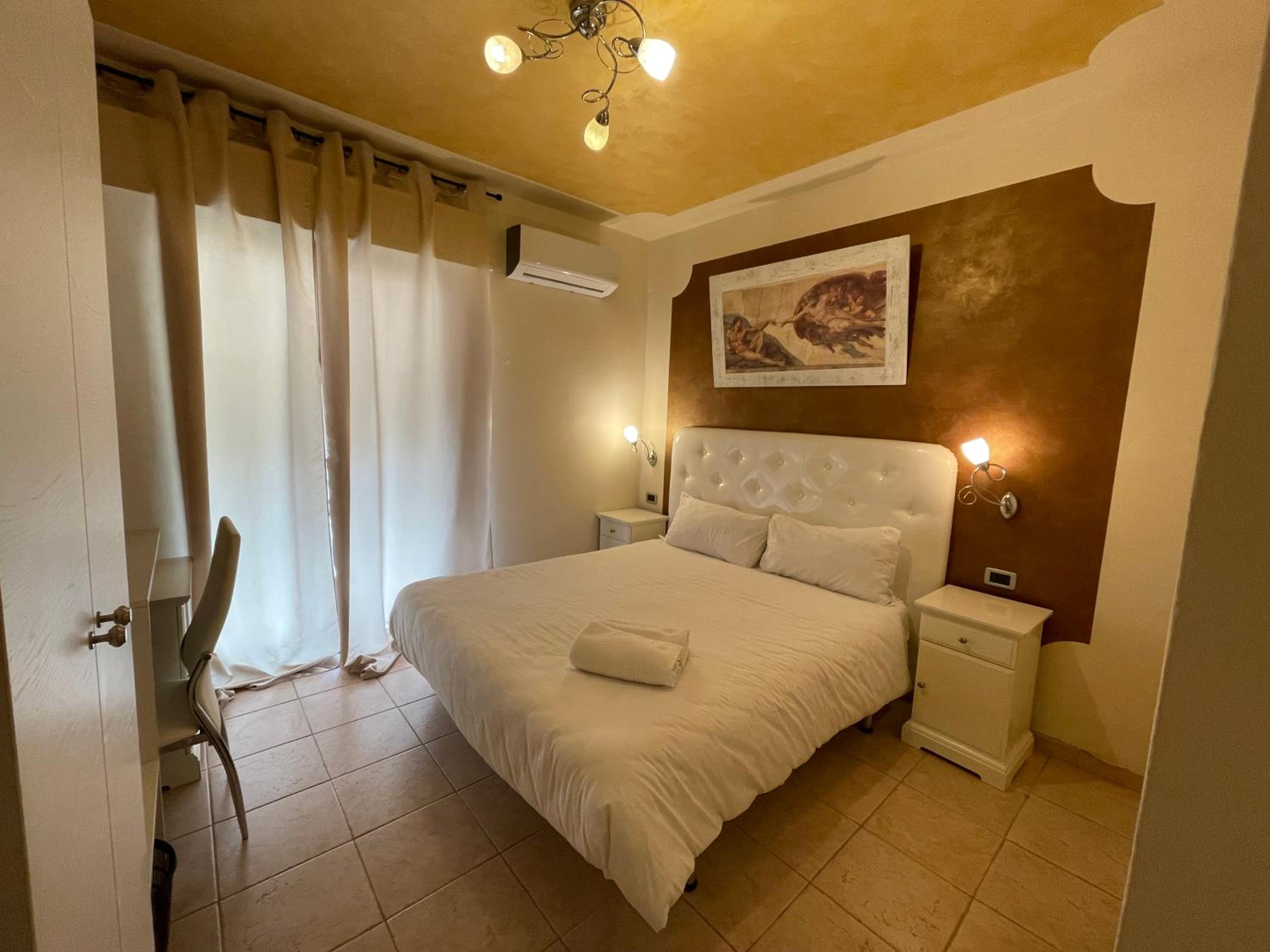 Double Room with Balcony photo 2
