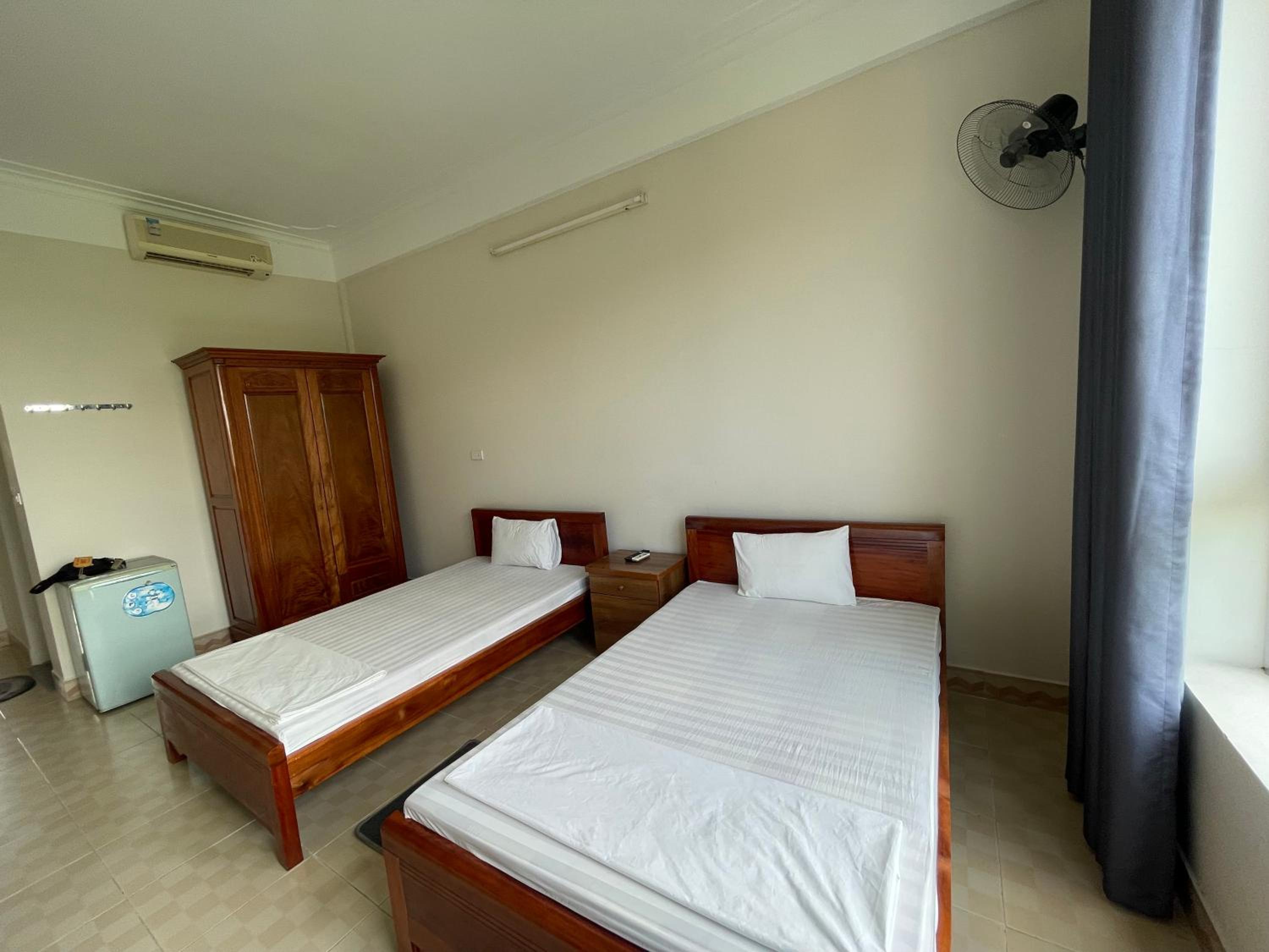 Standard Twin Room With Mountain View photo 3