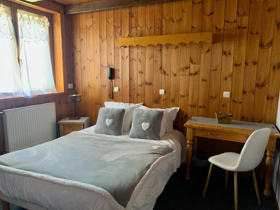 Double Room Standard - Les Catrems photo 1