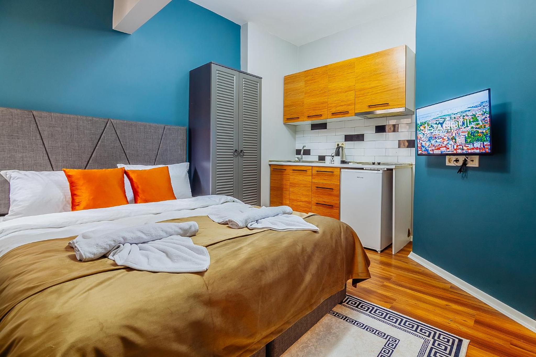 Budget Double Room photo 2