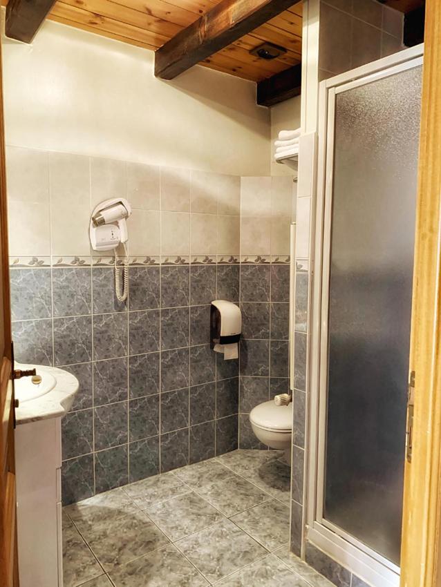 Triple Room with Balcony - Les Catrems photo 3