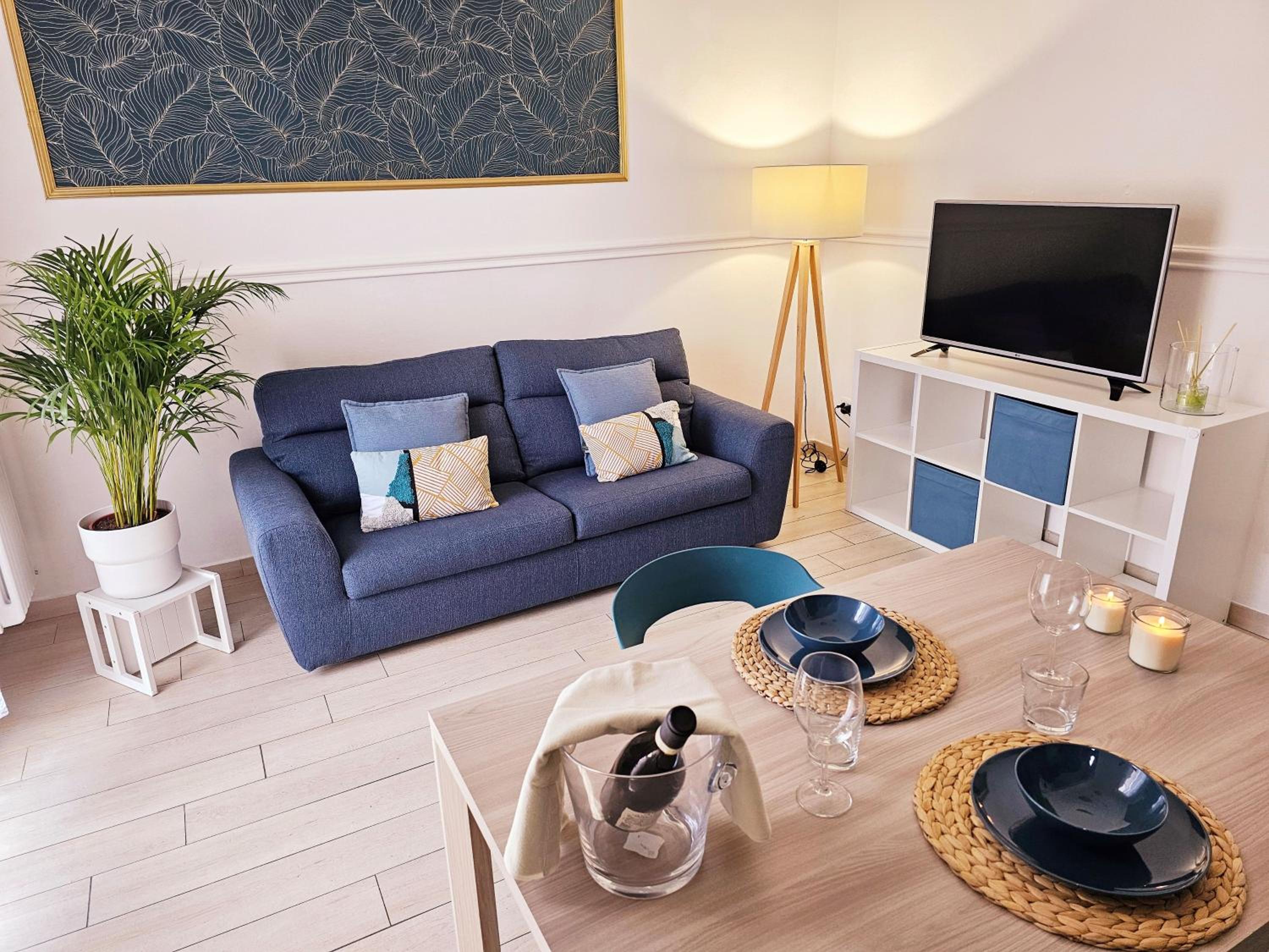 One-Bedroom Apartment