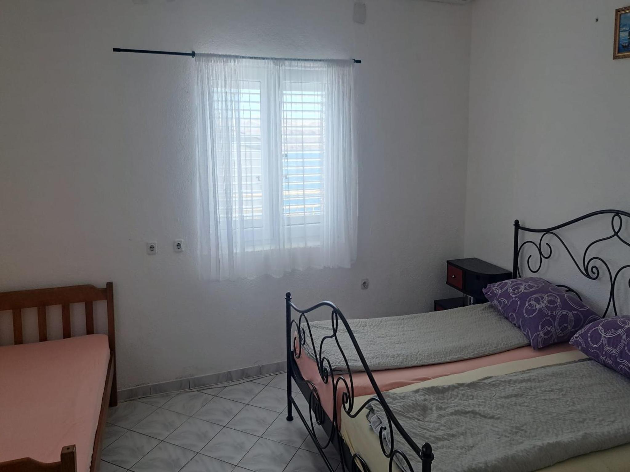 Apartment with Balcony photo 2