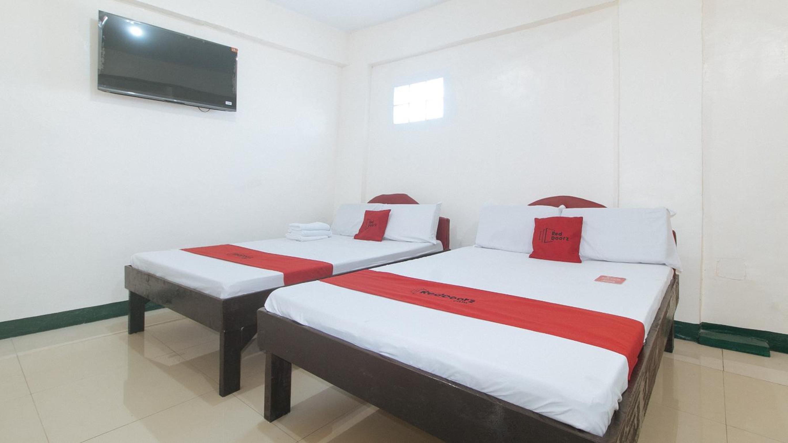 Quadruple Room - Photo 2