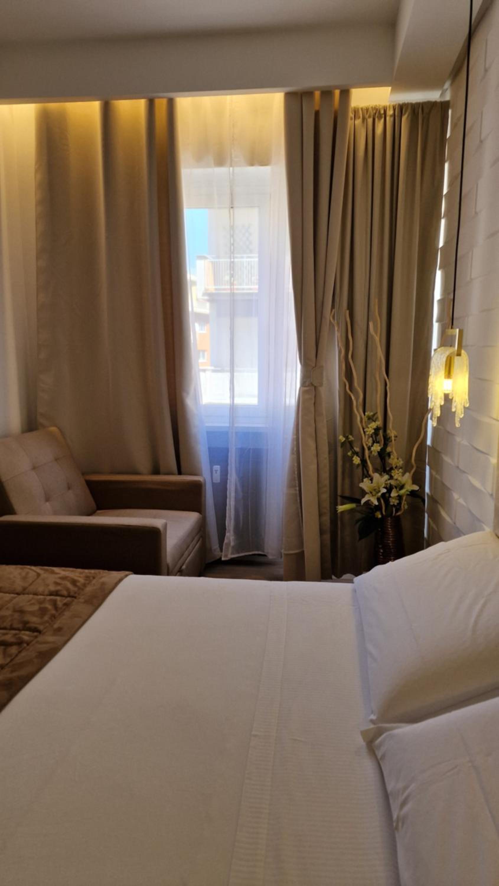 Superior King Room