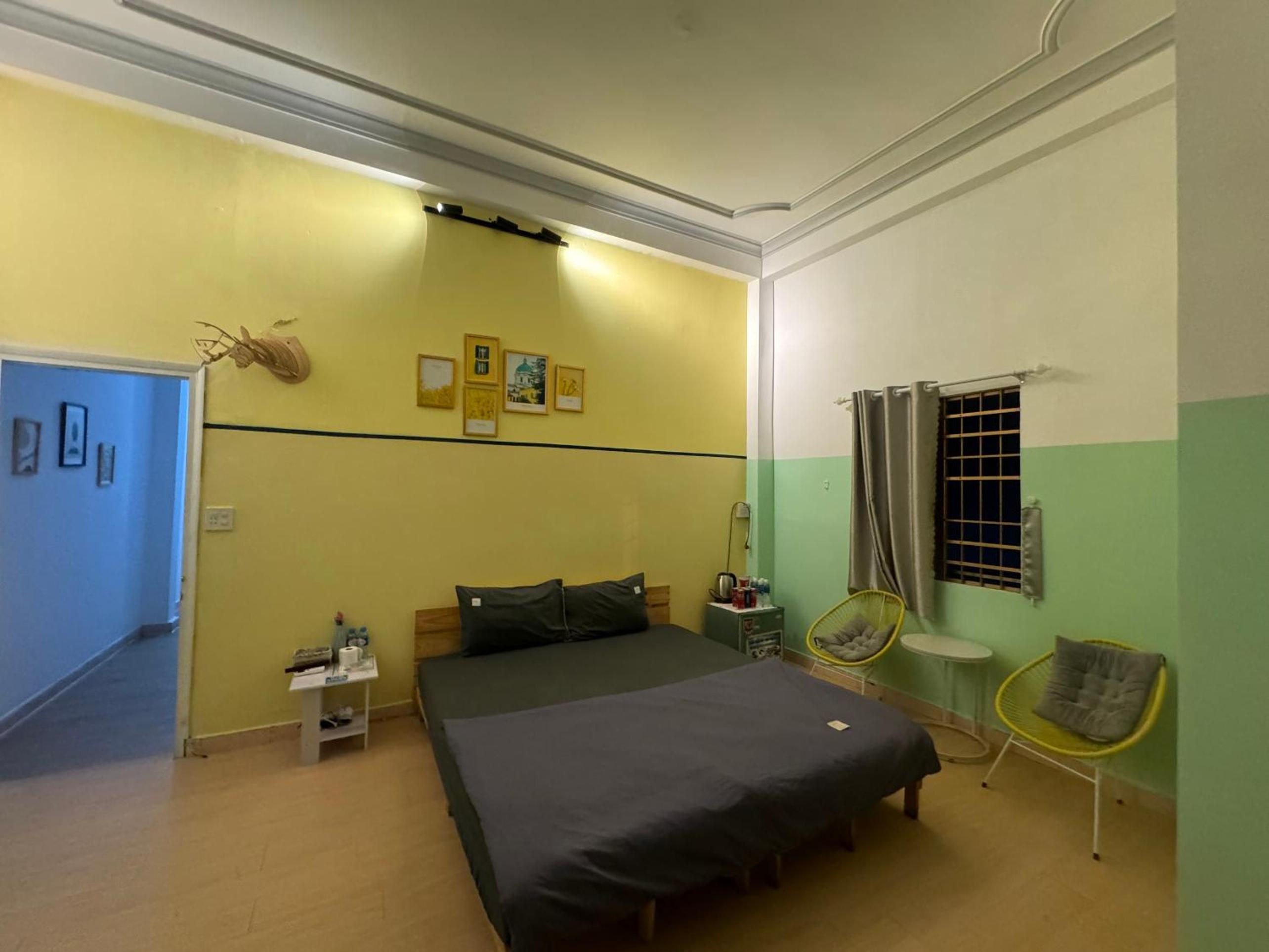 Single Room With Bathroom photo 2
