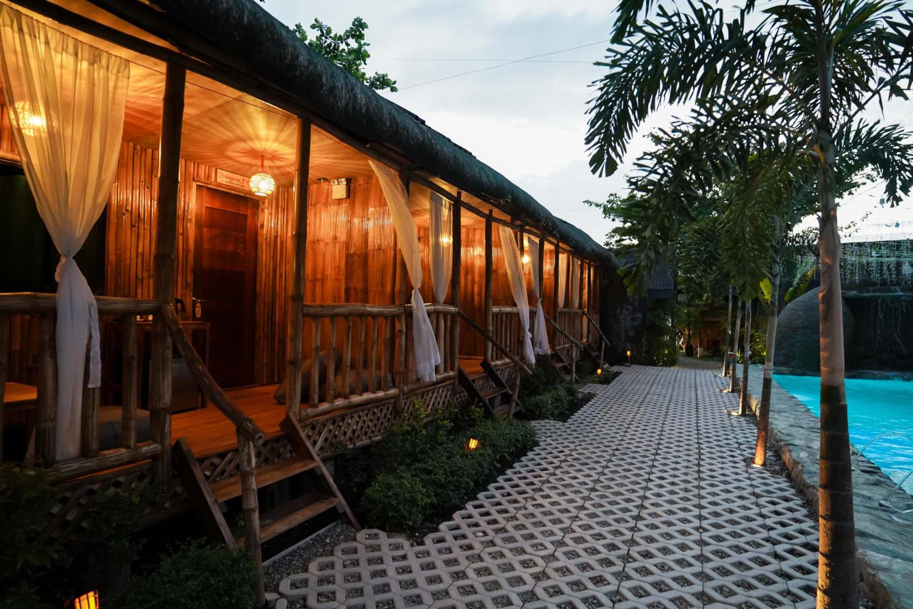 Standard Twin Room with Garden View - Photo 14