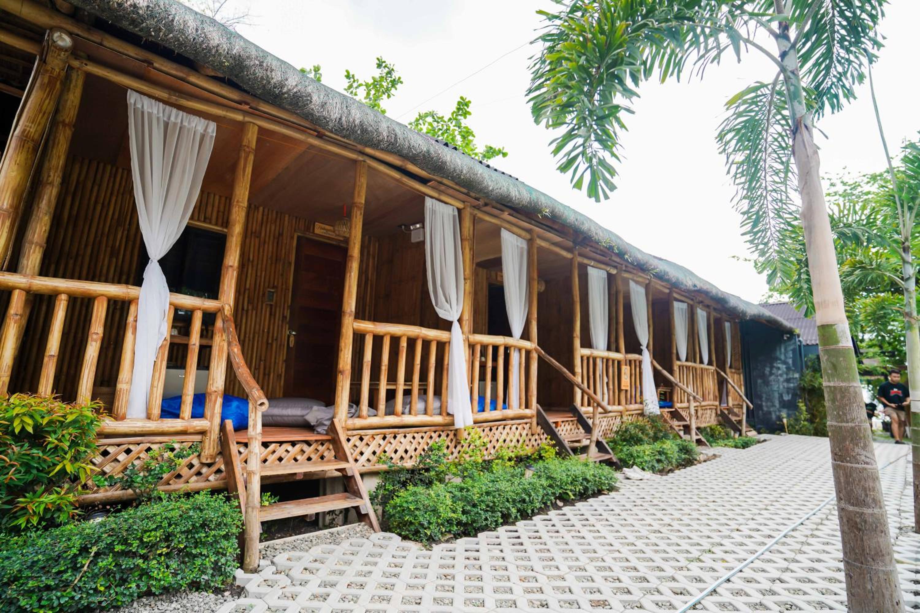 Standard Twin Room with Garden View - Photo 4