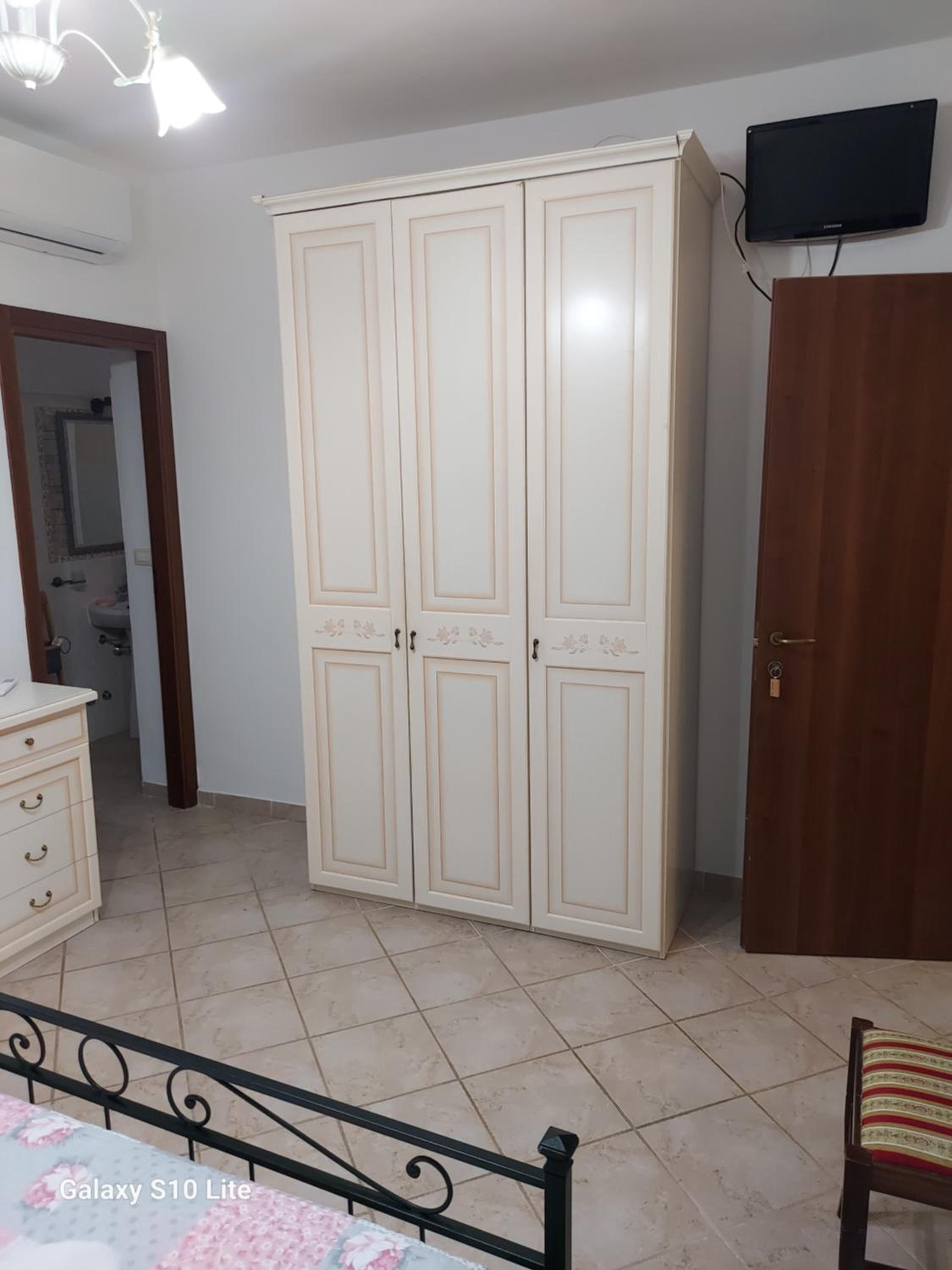 Standard Double Room - Photo 3