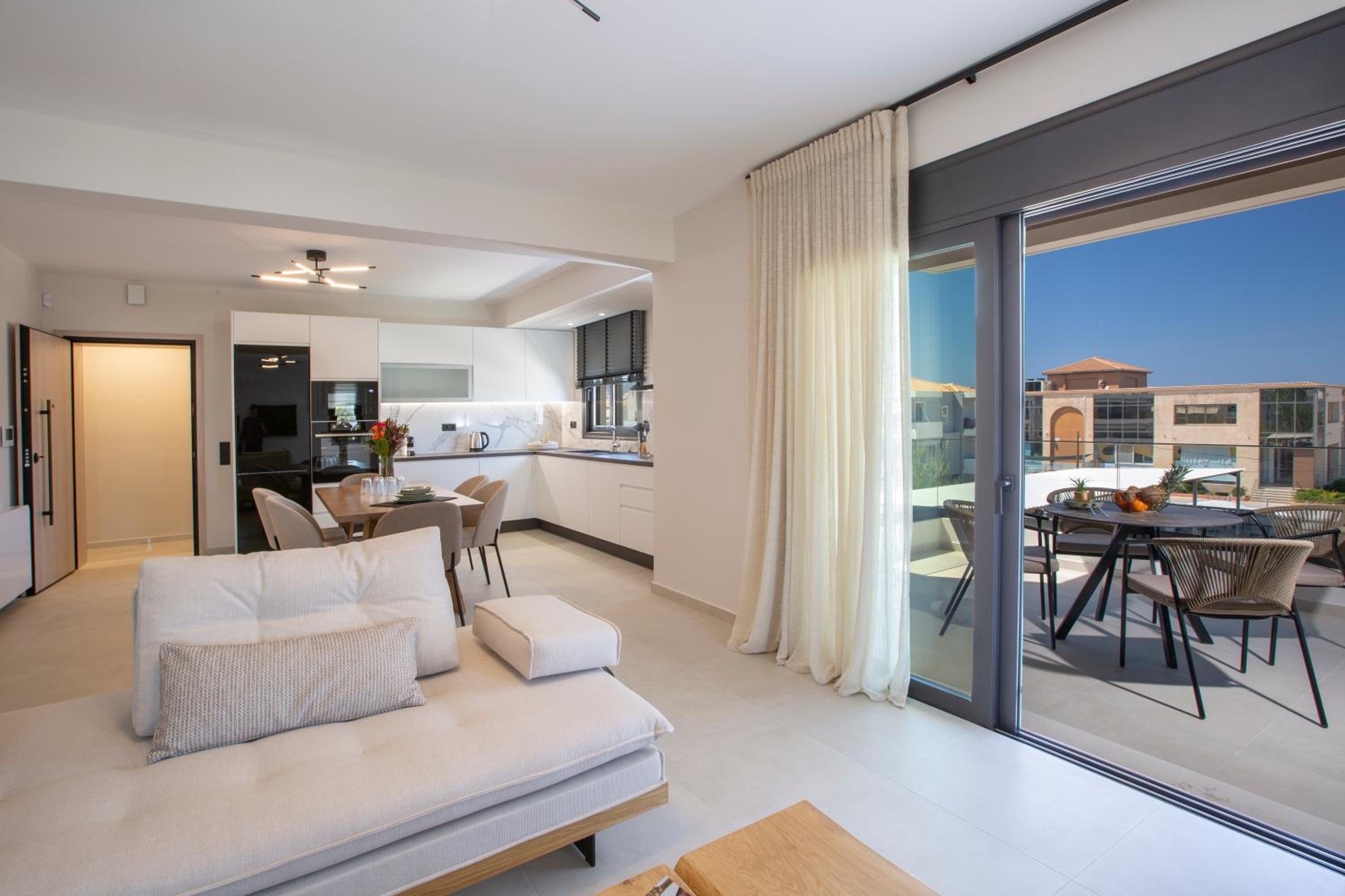 Deluxe King Suite