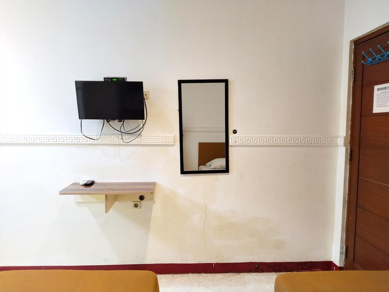 Standard Twin Room - Photo 7