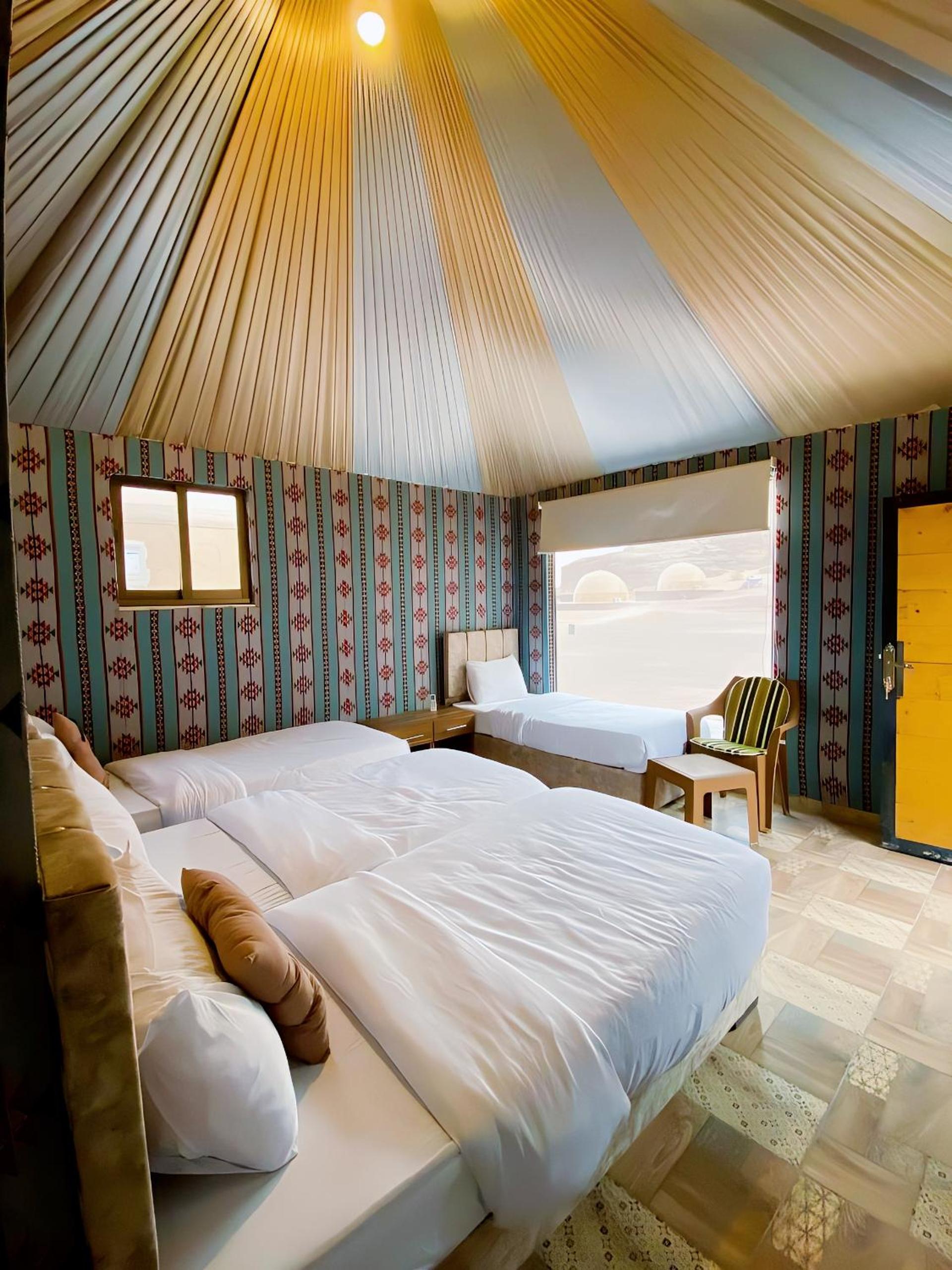 Deluxe Triple Room photo 2