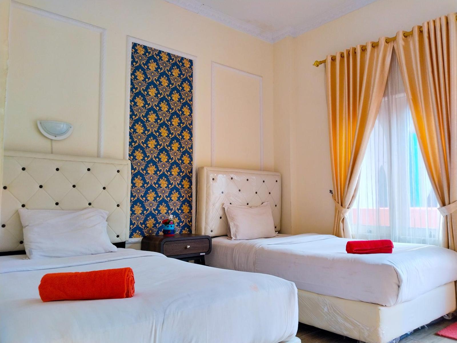 Standard Twin Room - Photo 1