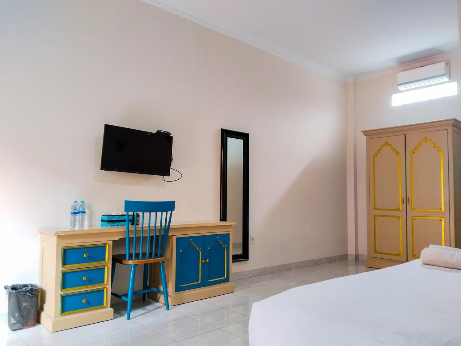 Deluxe Double Room - Photo 12
