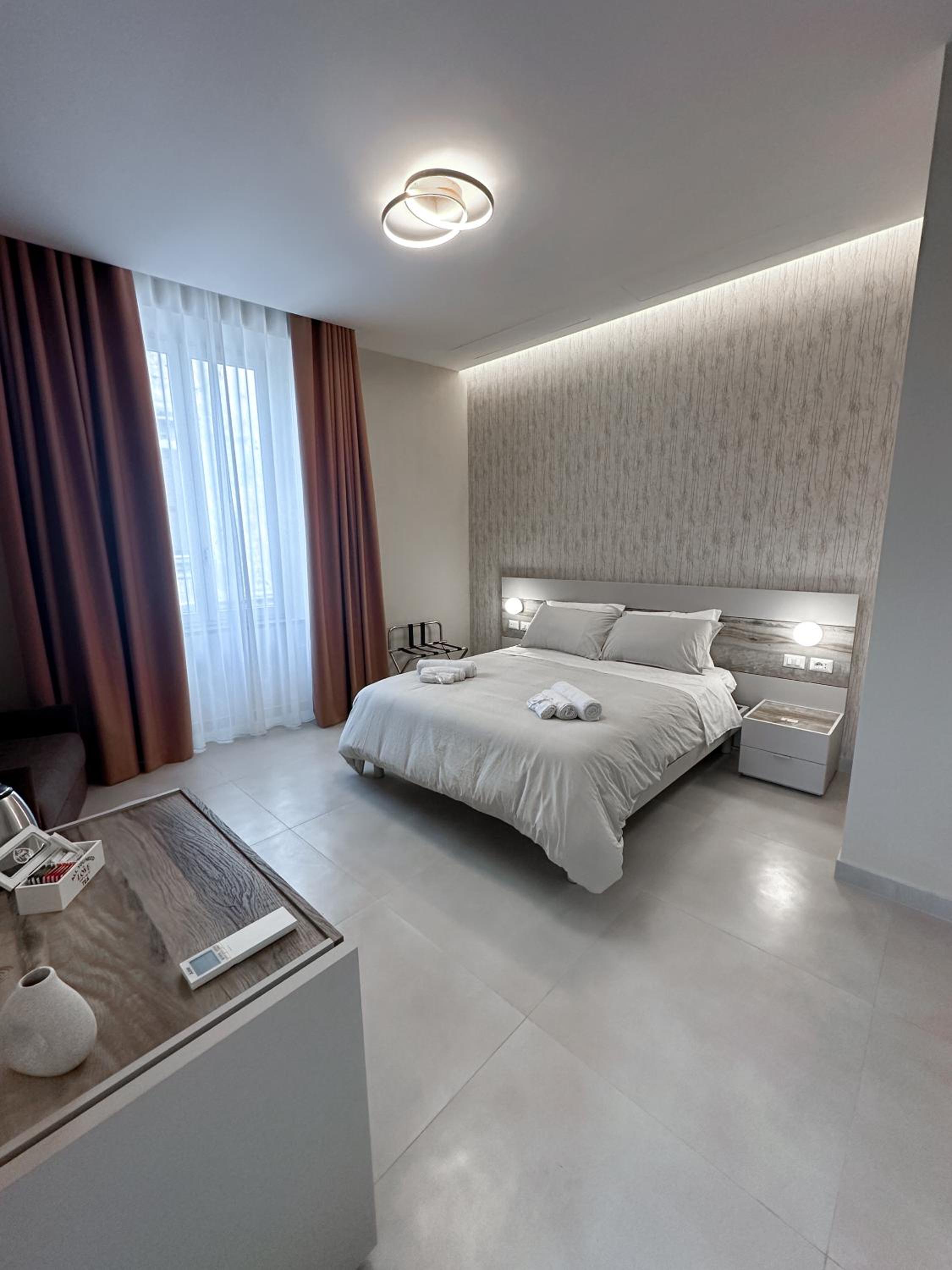 Large Double Room