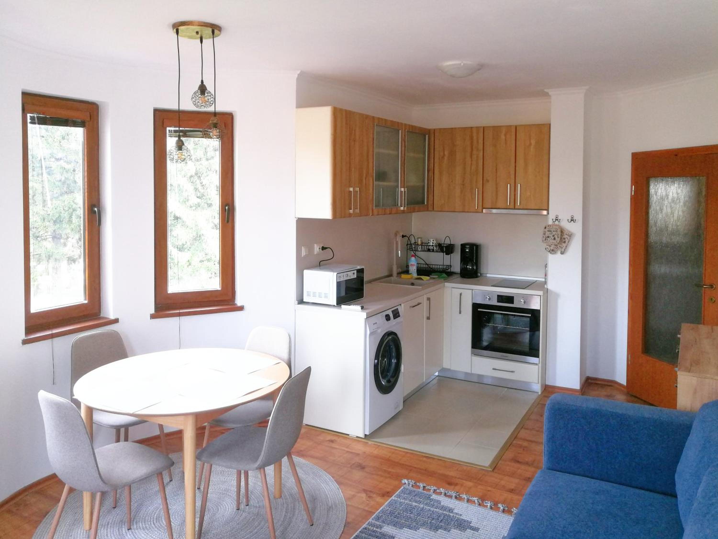 One-Bedroom Apartment with Balcony photo 2