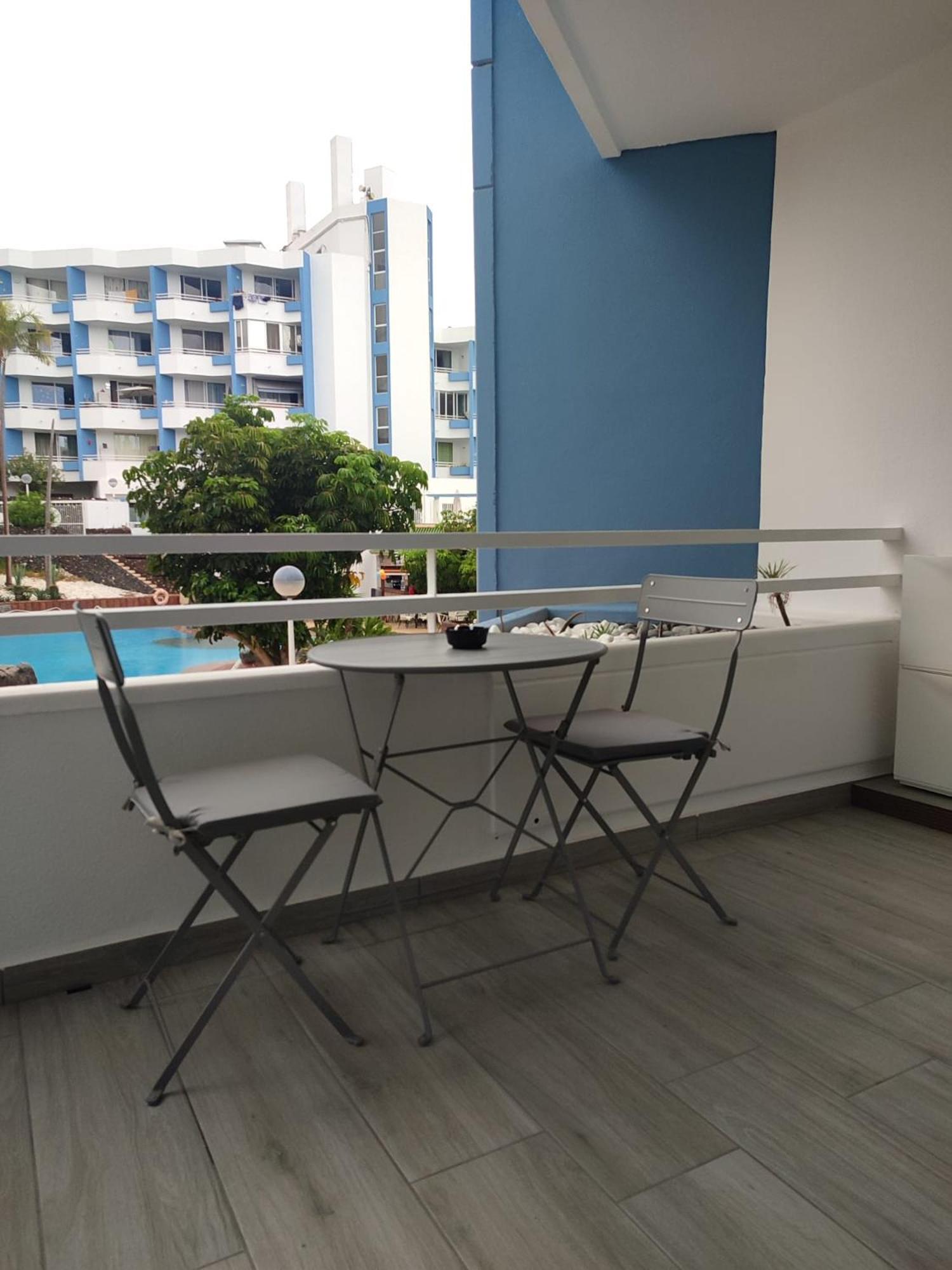 Studio with Balcony photo 3