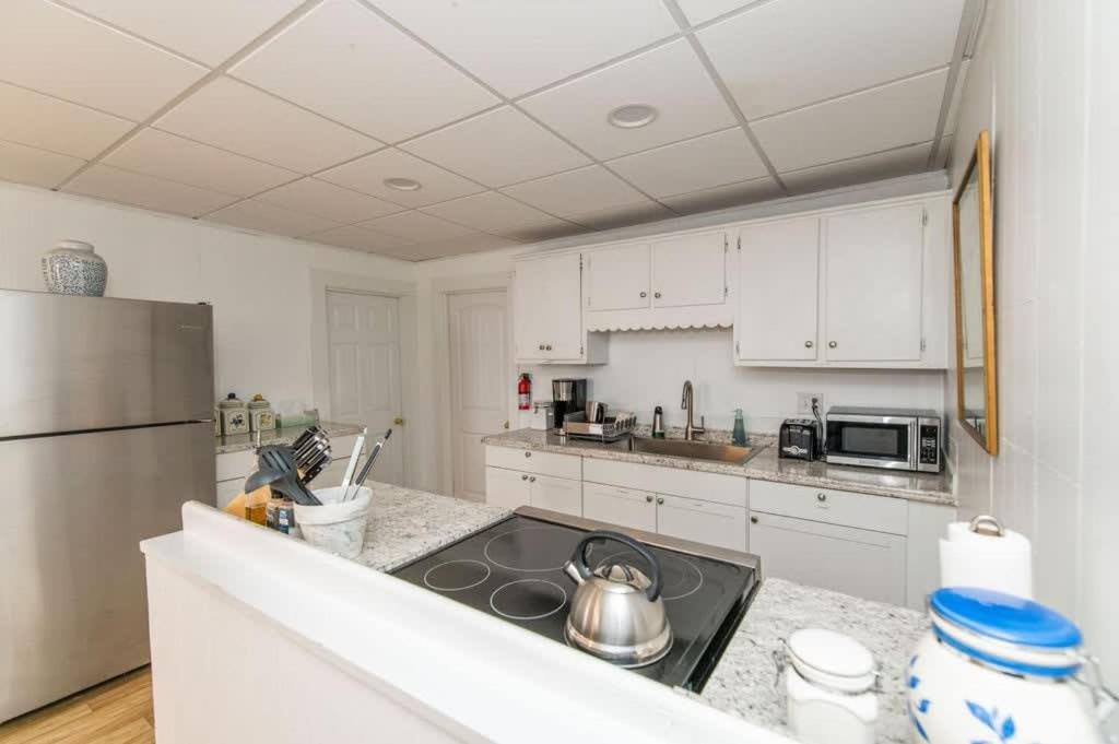 Apartment photo 2
