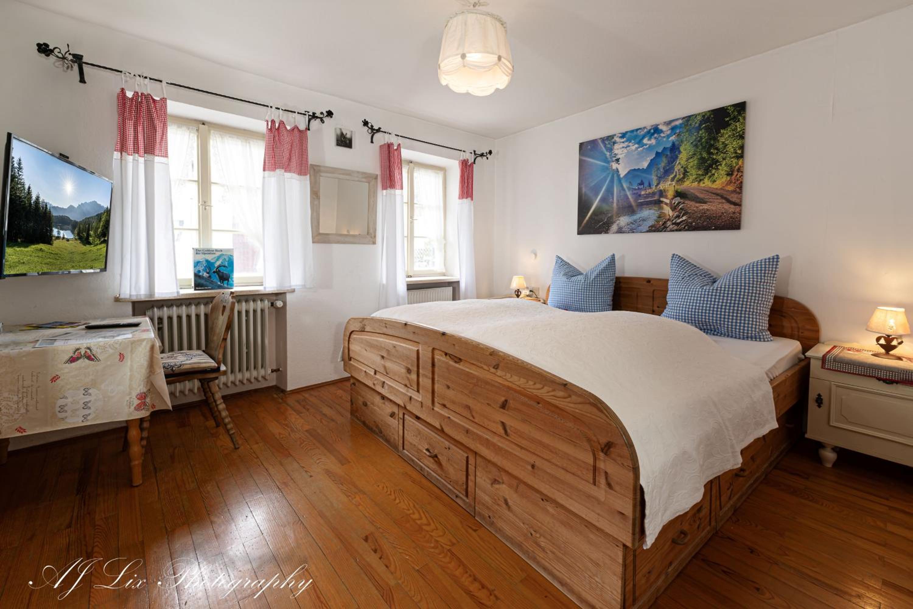 Standard Double Room with Mountain View photo 1