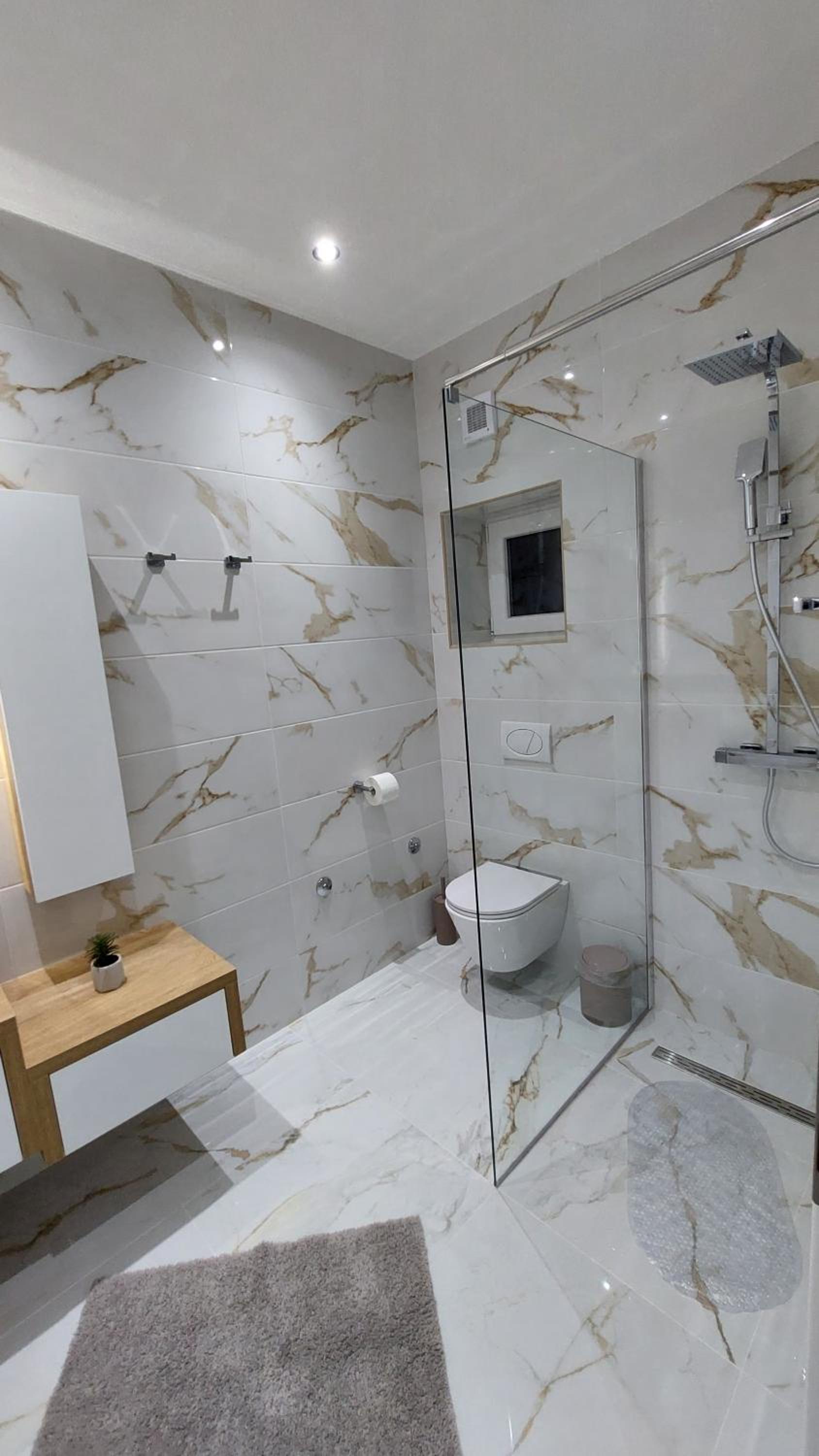 Deluxe Double Room with Shower photo 3