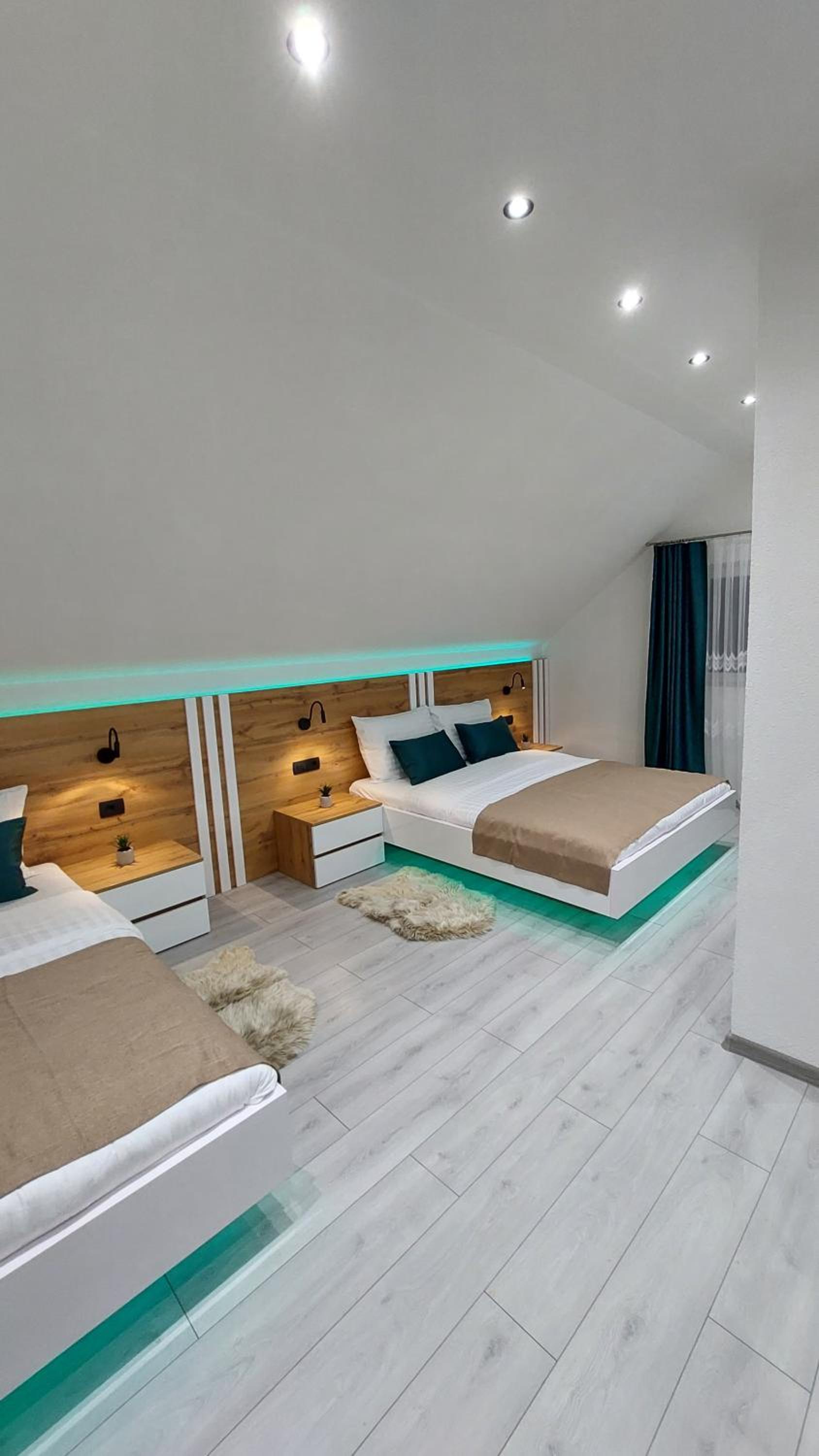 Deluxe Triple Room