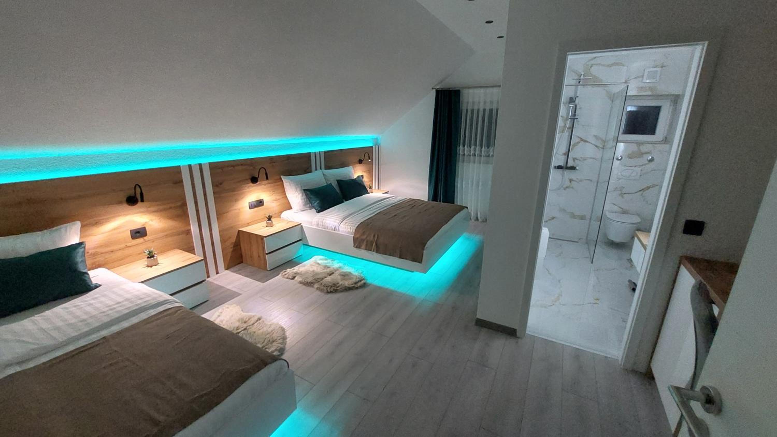 Deluxe Triple Room photo 2
