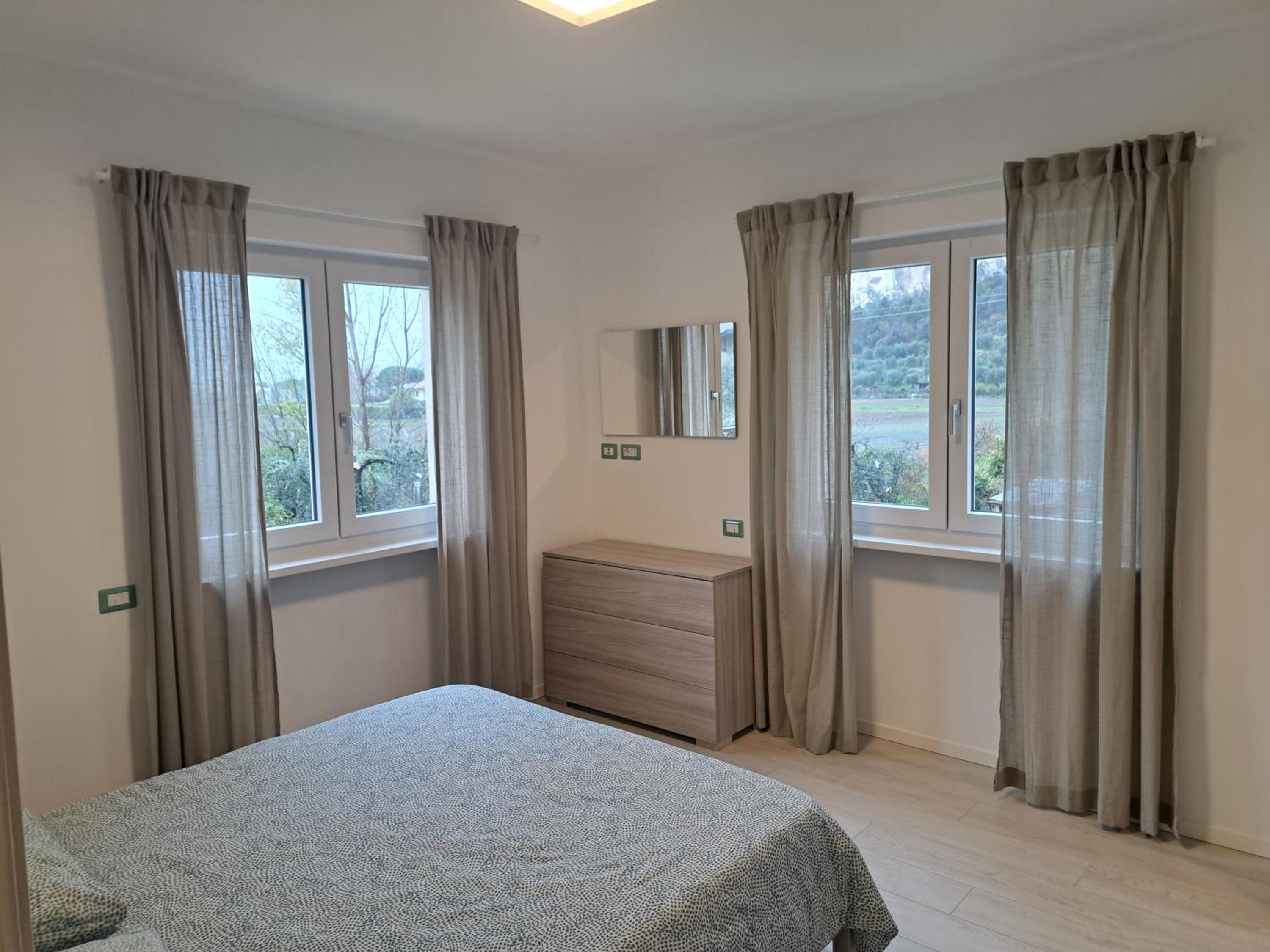 One-Bedroom Apartment with Balcony photo 1