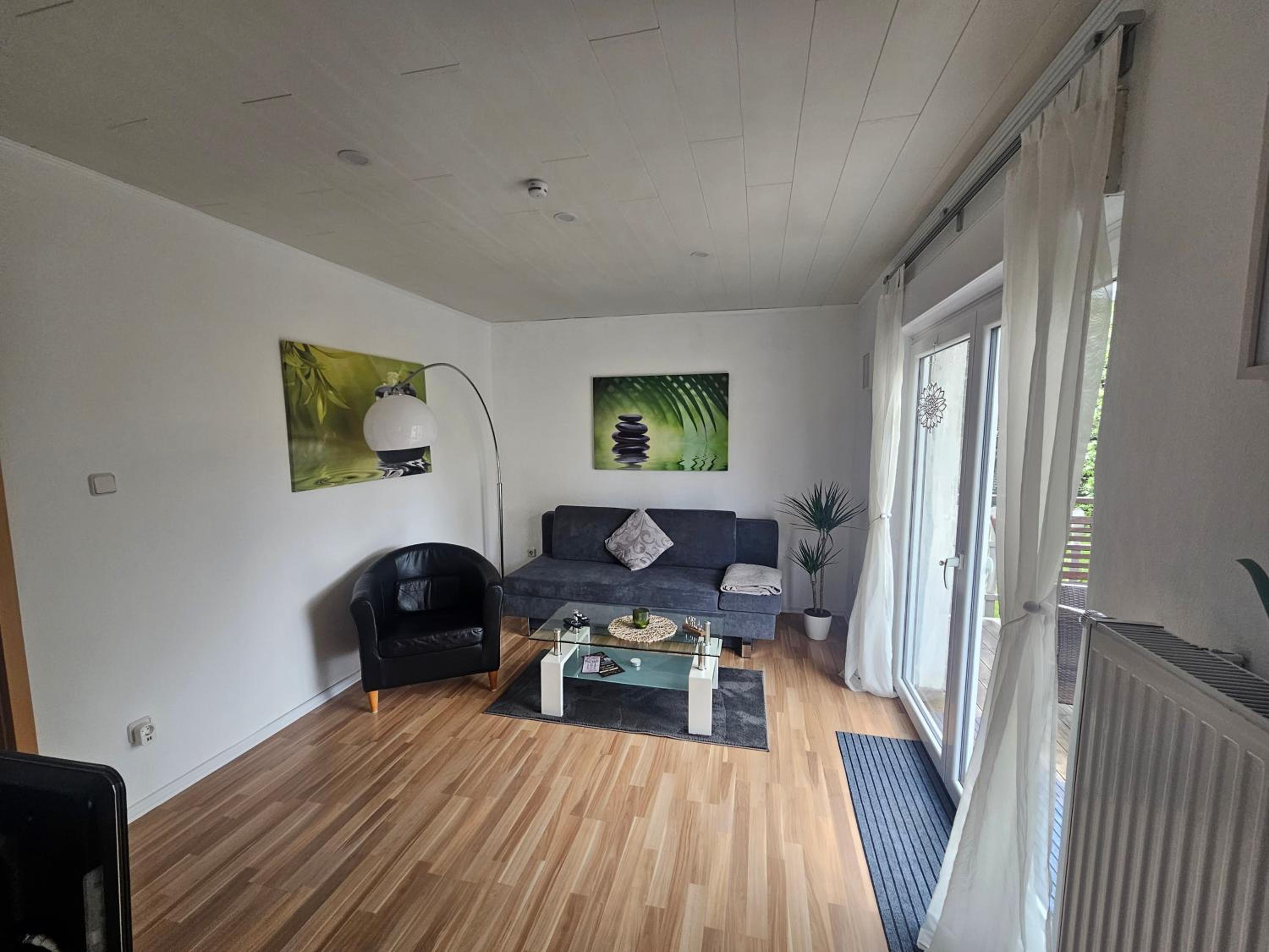 One-Bedroom Apartment photo 1