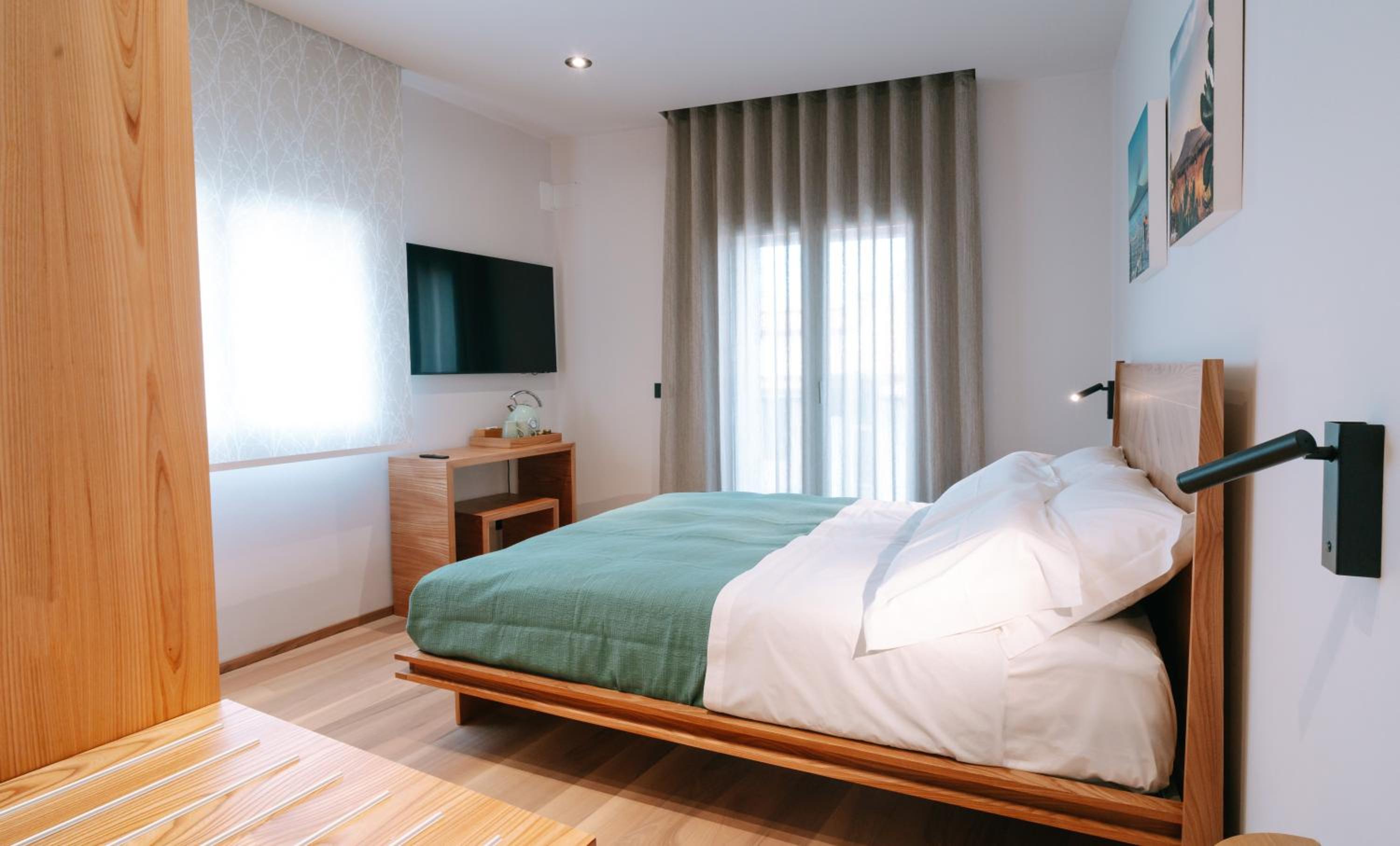 Suite with Balcony photo 1