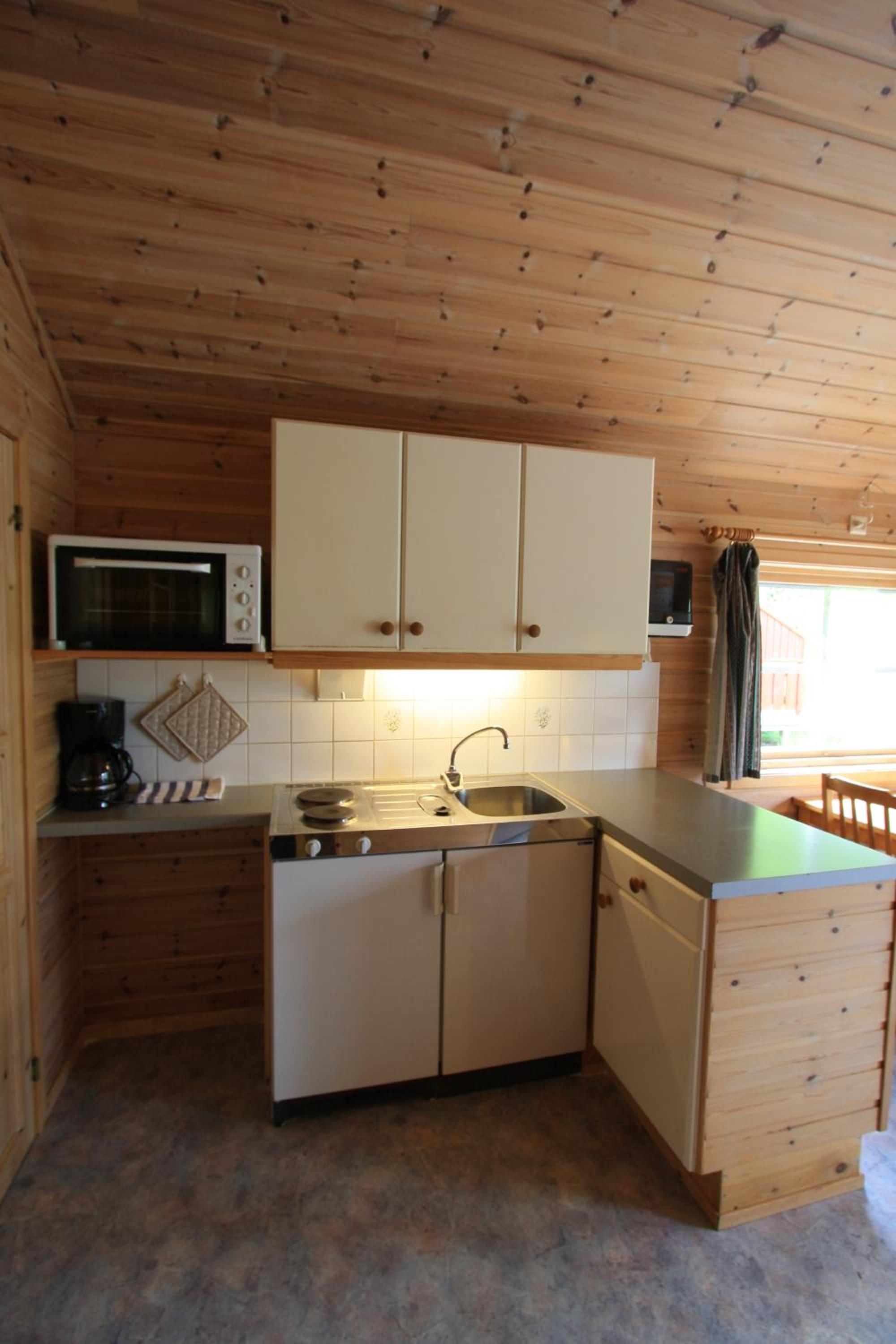 Two-Bedroom Cottage photo 3