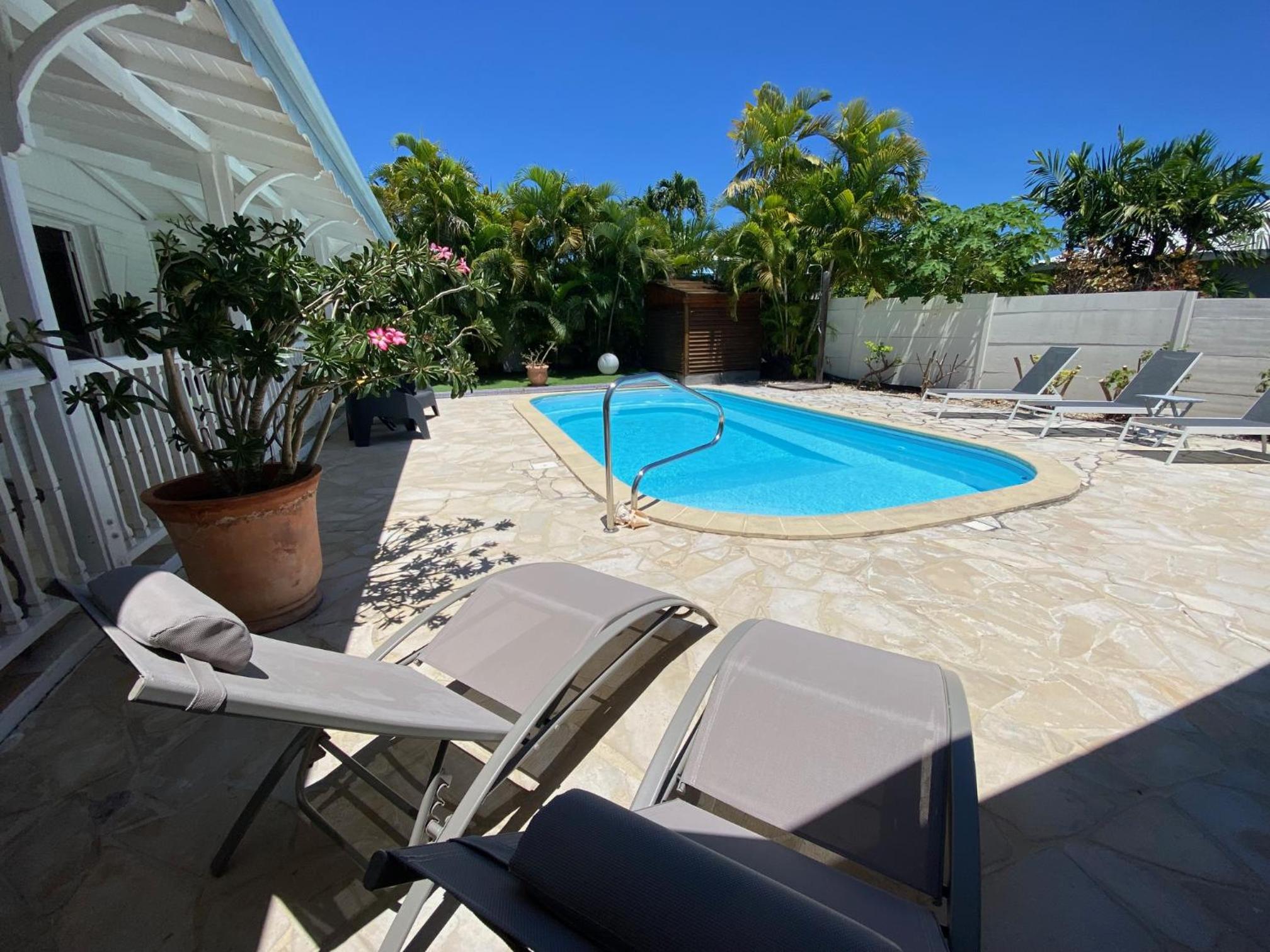 Three-Bedroom Villa photo 1