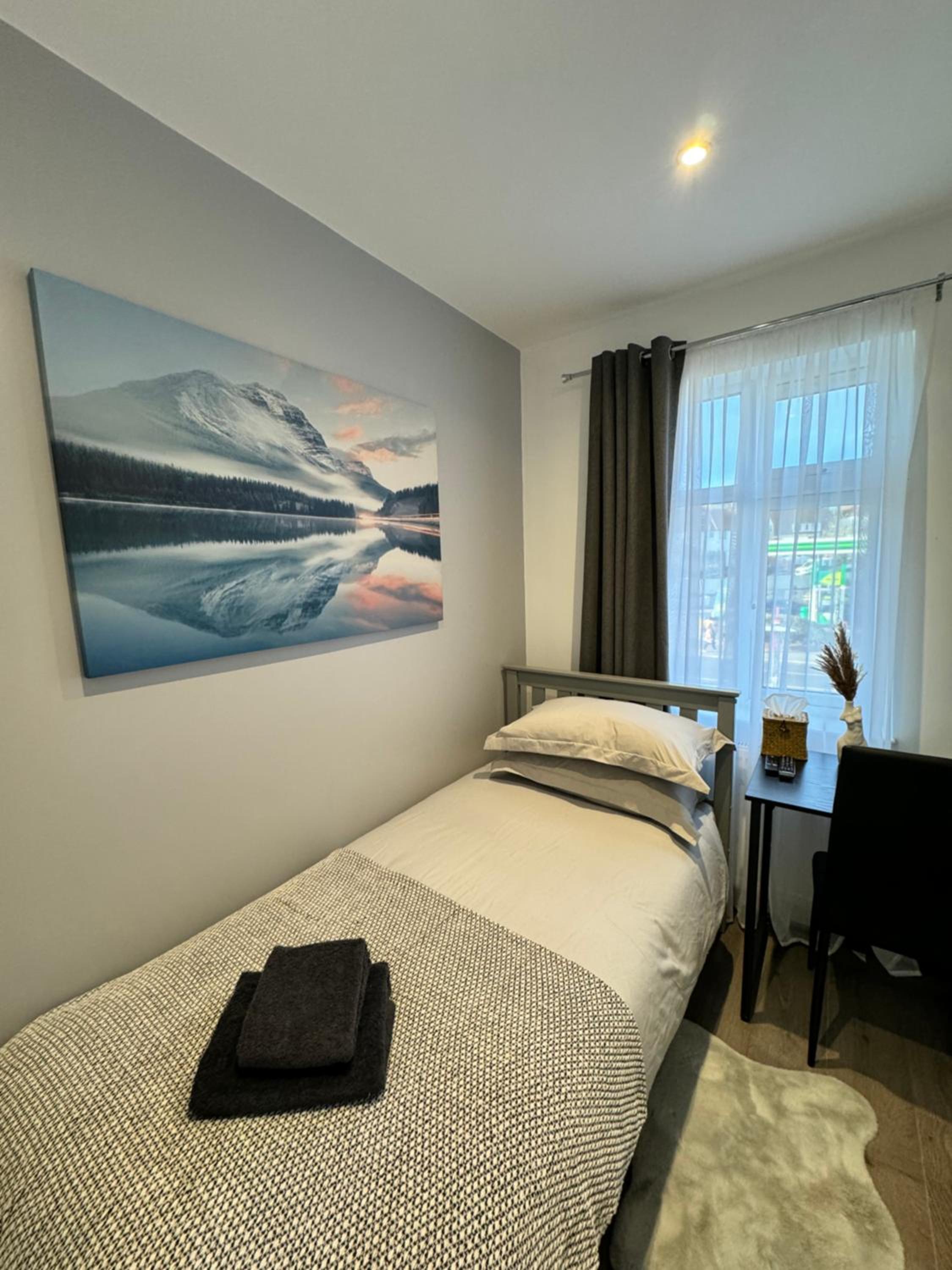 Standard Single Room with Shared Bathroom photo 1