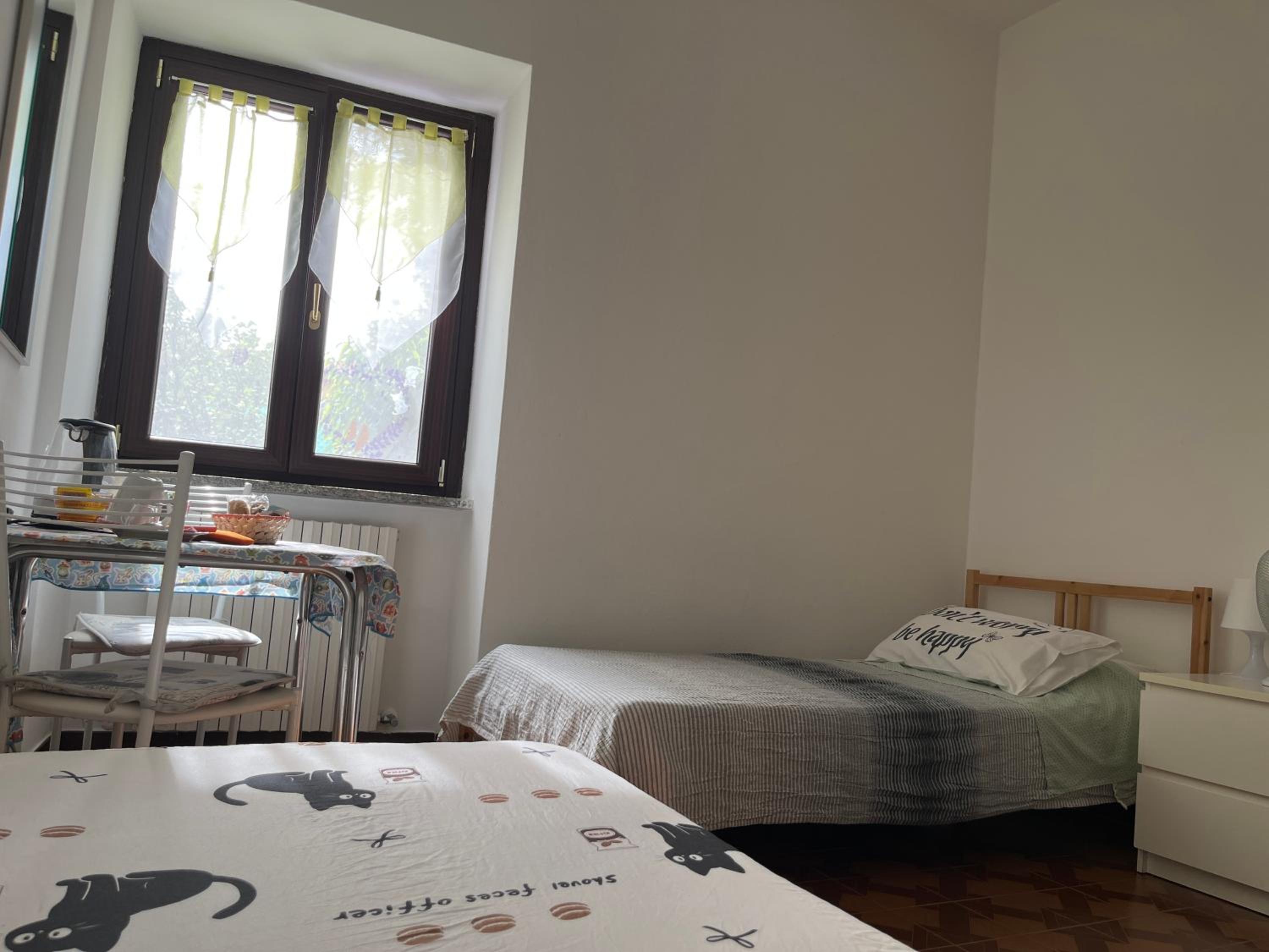 Twin Room with Shared Toilet