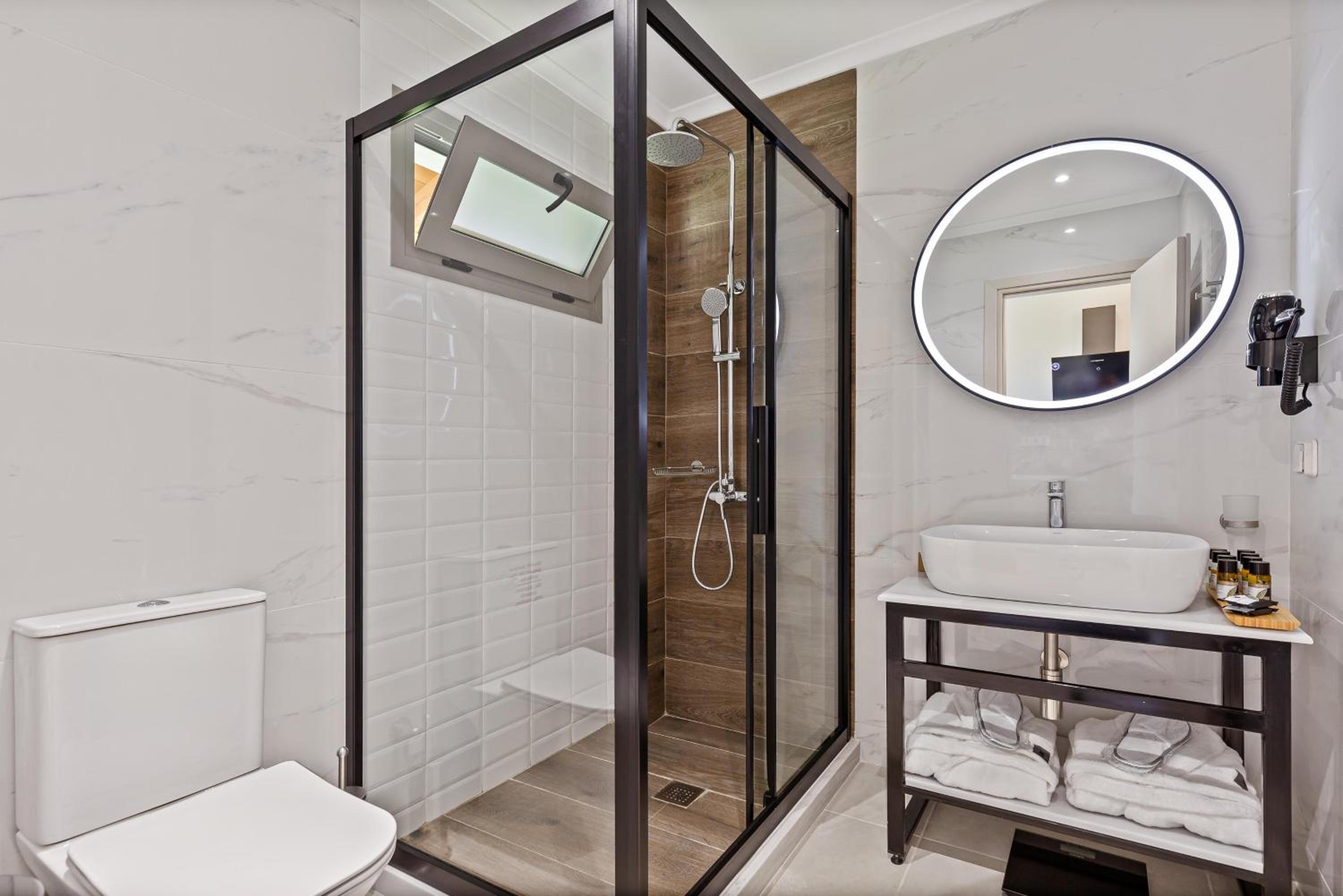 Deluxe Suite photo 3