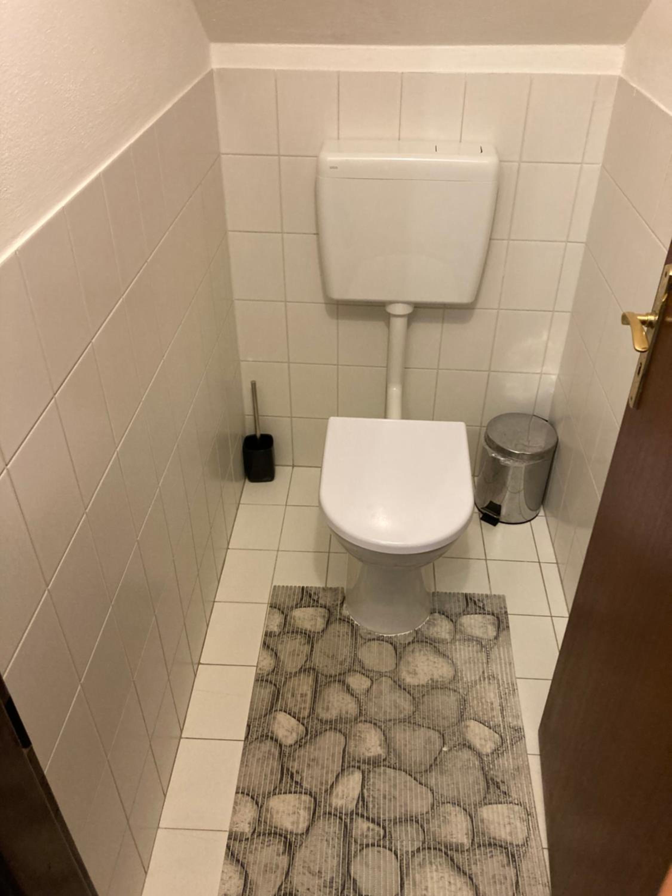 Standard Twin Room with Shared Bathroom photo 3