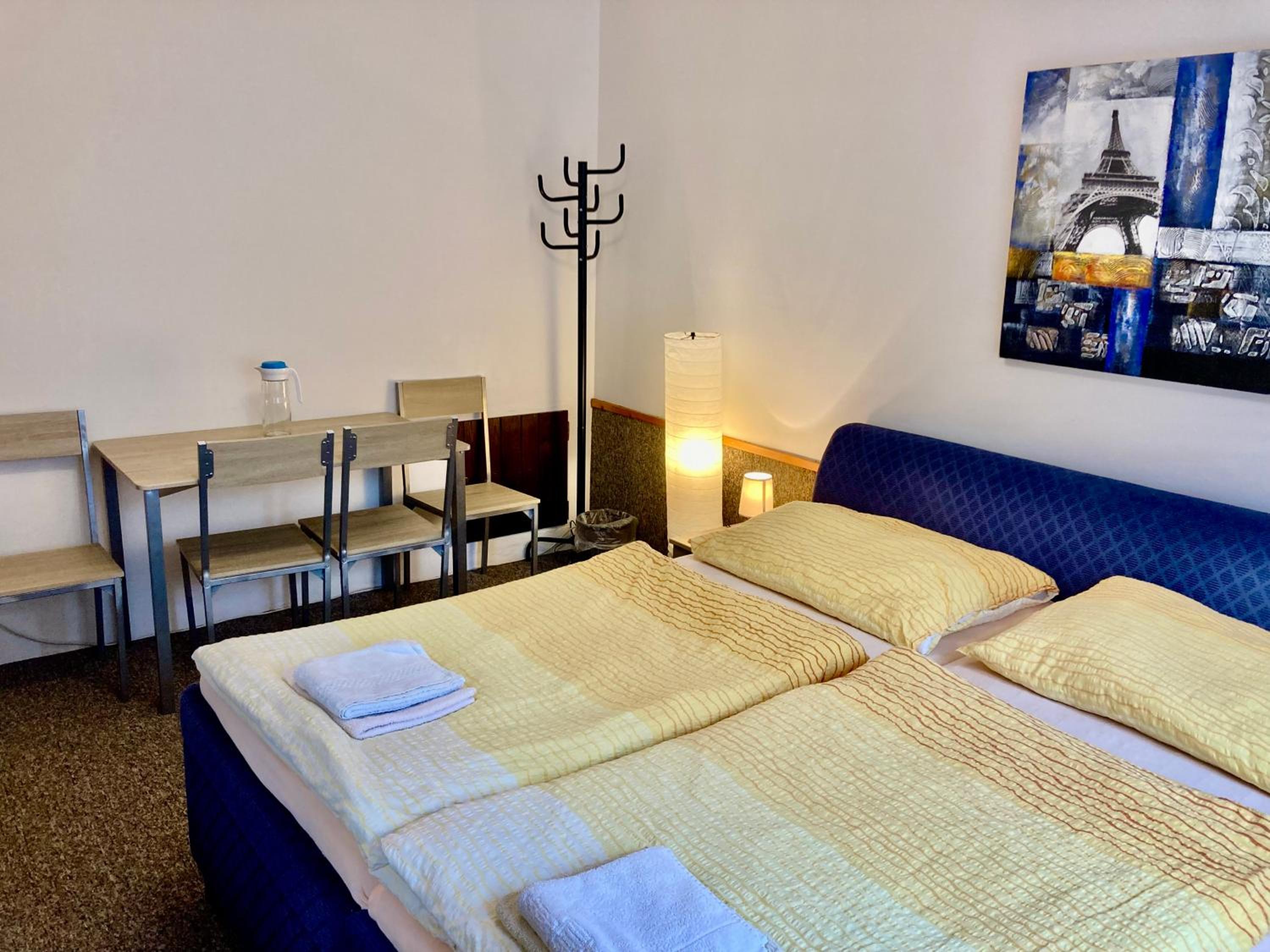 Standard Double Room with Shared Bathroom photo 1